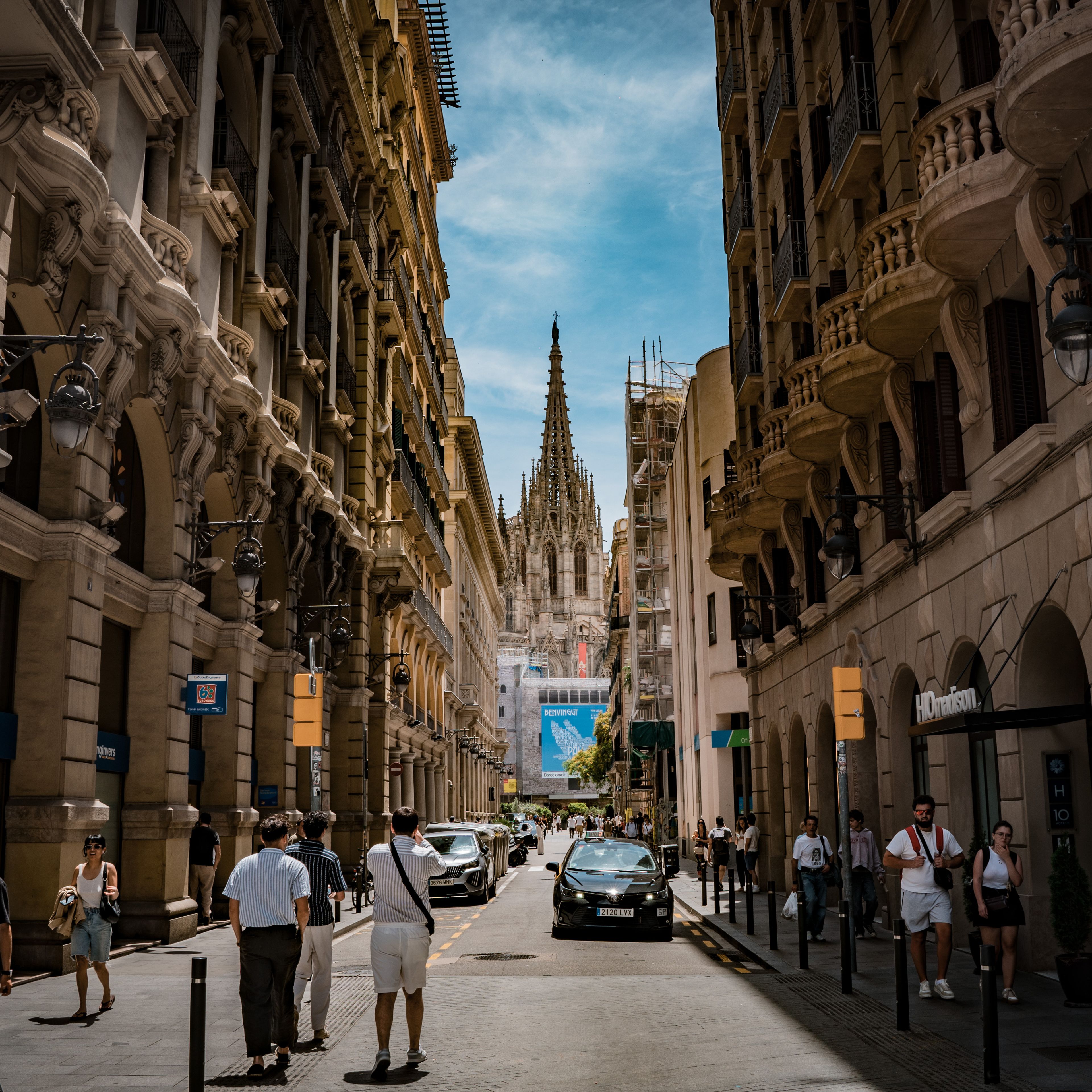 A Photographic Journey Through Barcelona's Gothic Quarter