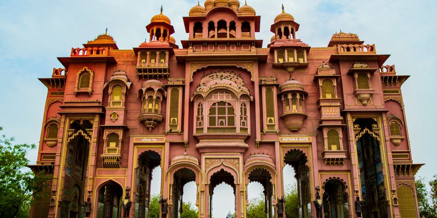 Hotels near Albert Hall Museum