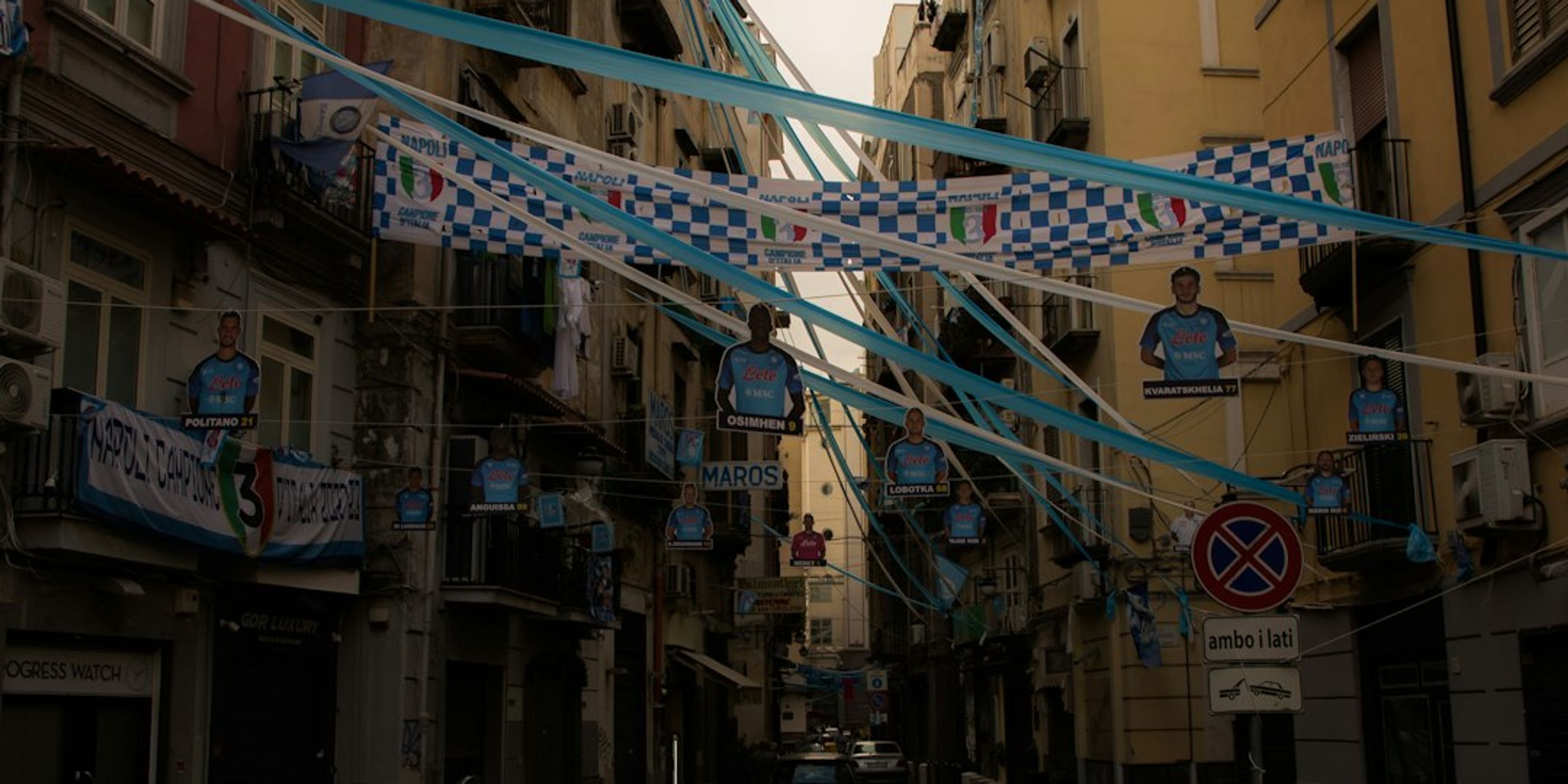 Hotels near Spaccanapoli