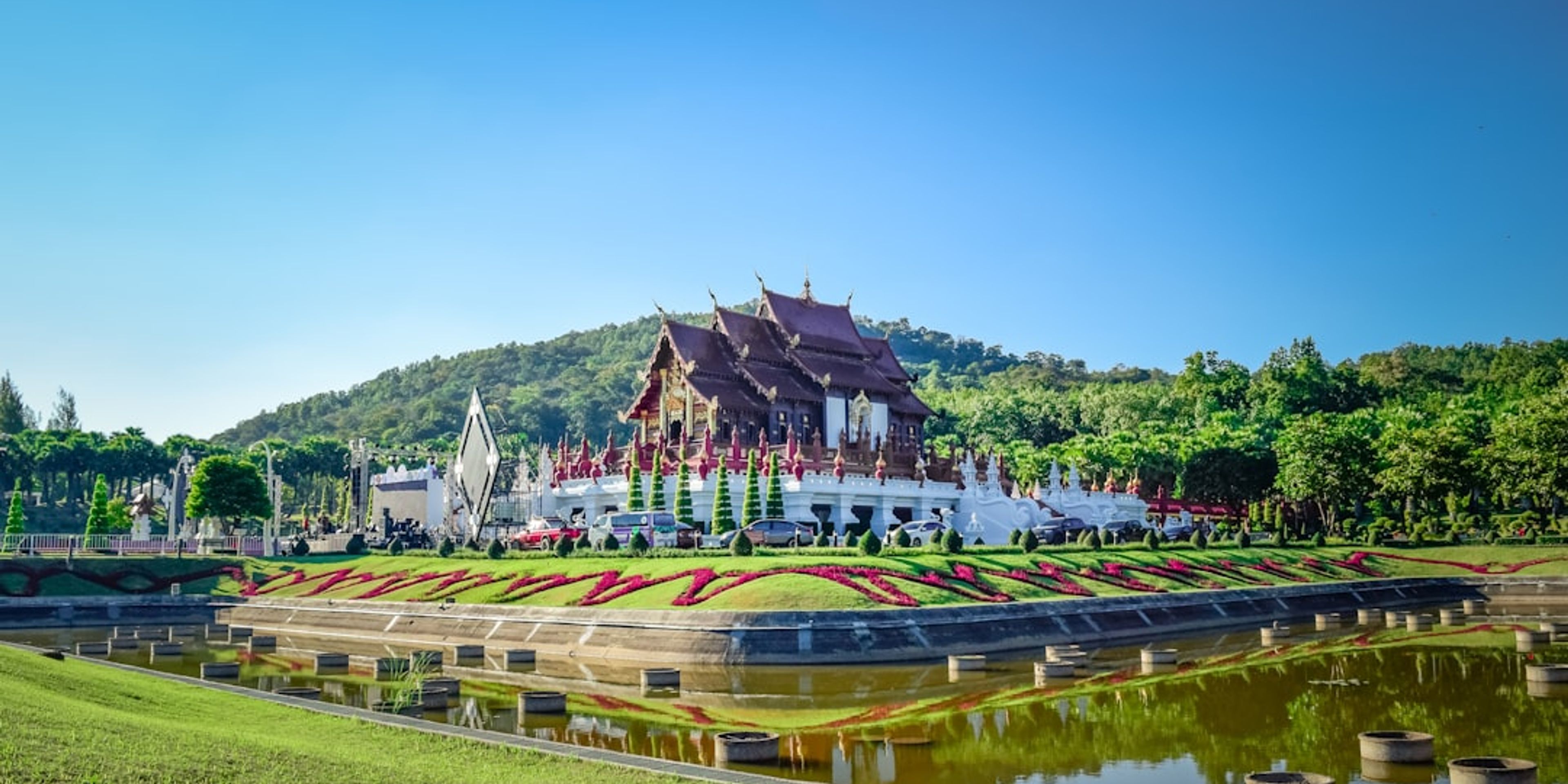 Hotels near Wat Phra Singh