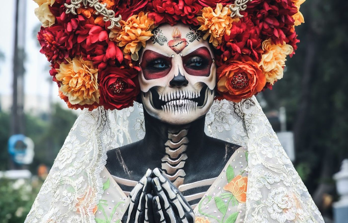 Mega Procesion de Catrinas - The One You Walk In Rather Than Watch