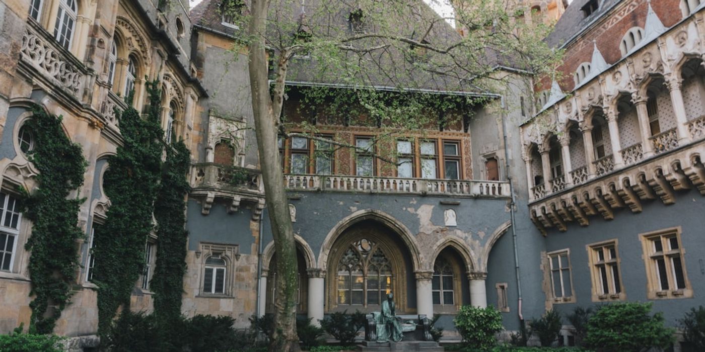 Hotels near Rector's Palace