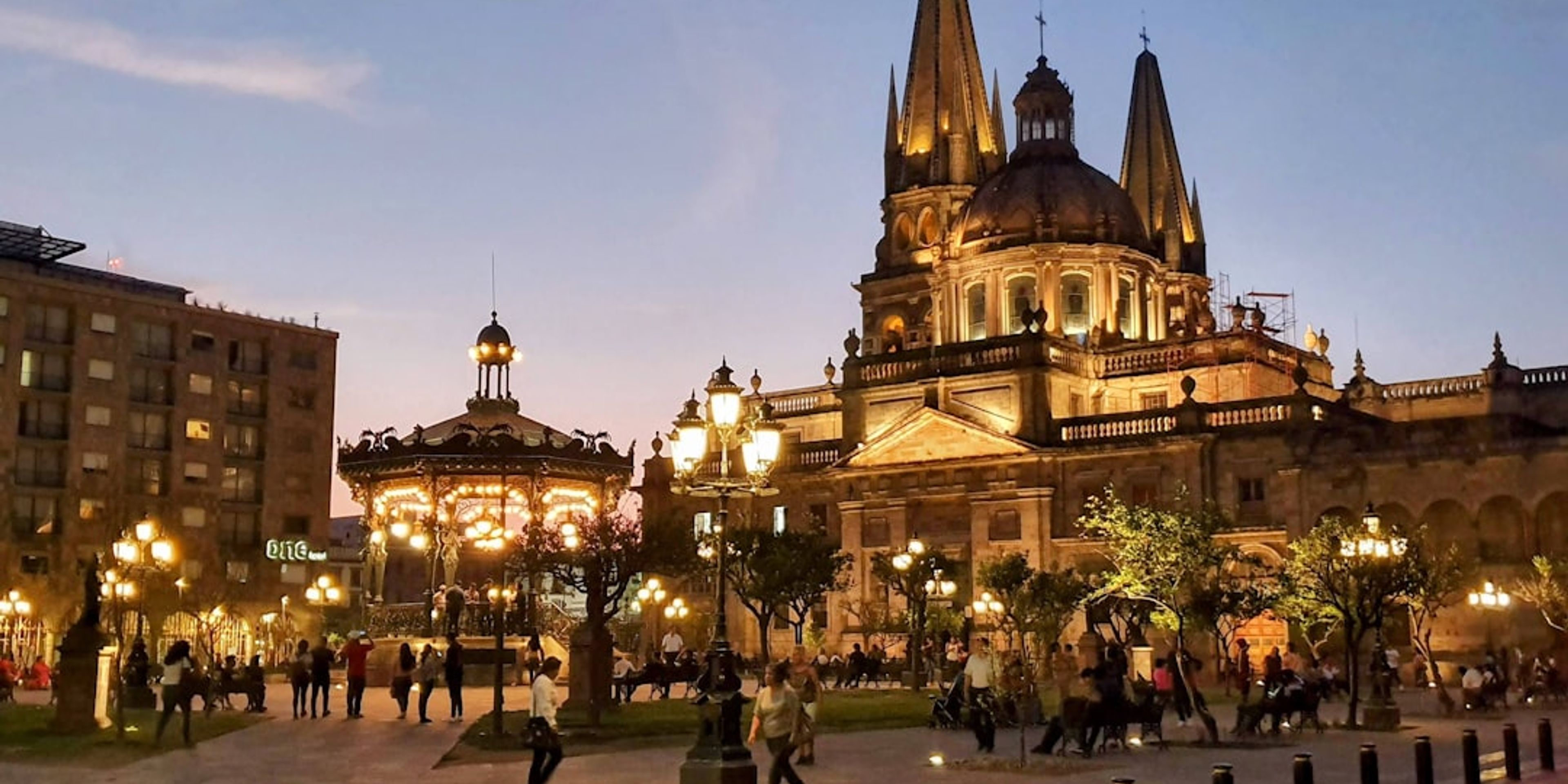Hotels near Expo Guadalajara and Verde Valle