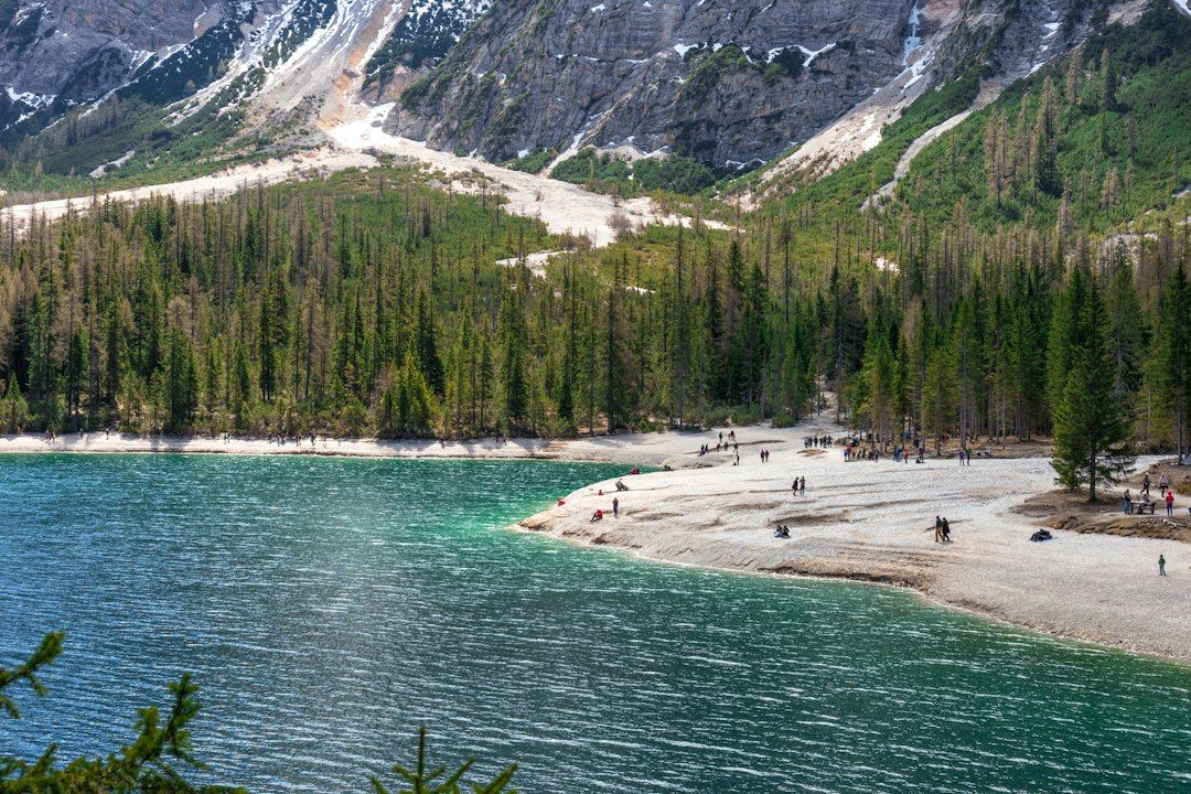 Taylor Lake - Golden Larches Without the Moraine Lake Crowds