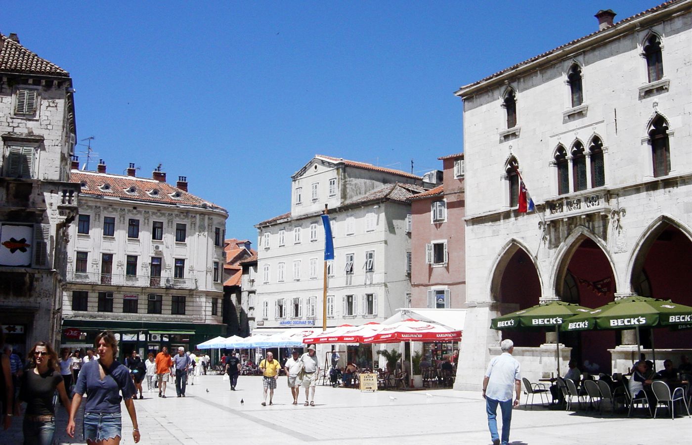 People's Square (Pjaca / Narodni trg) - The Medieval Civic Heart