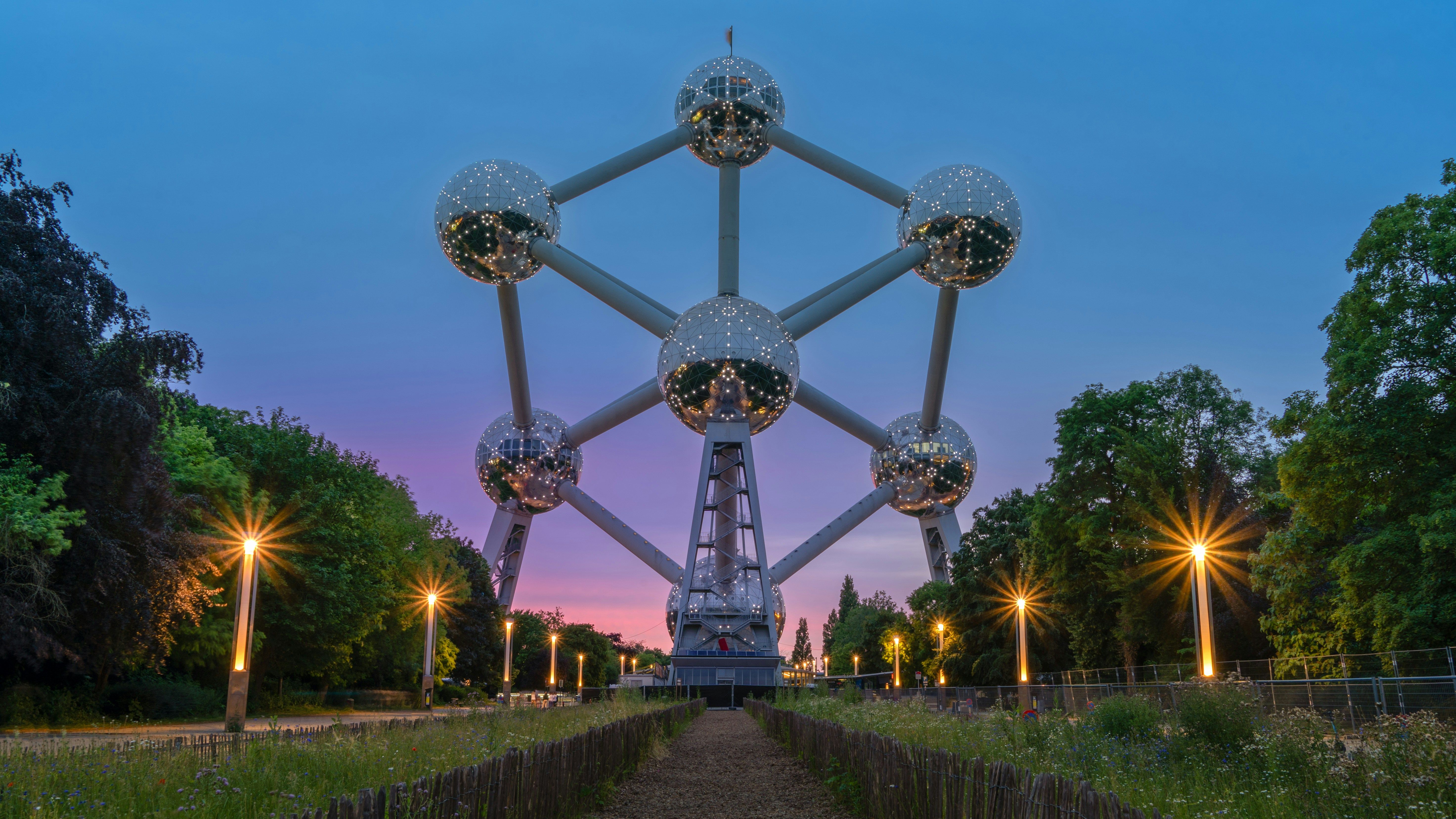 Atomium - Brussels' Most Iconic Modern Monument