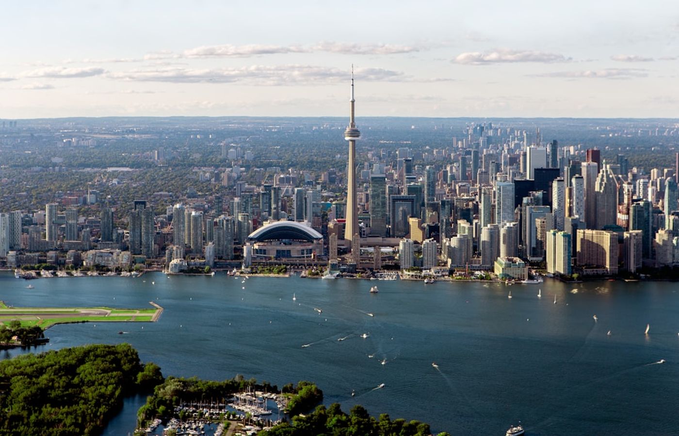 Entertainment District - The Heart of Downtown Toronto Hotels for World Cup 2026