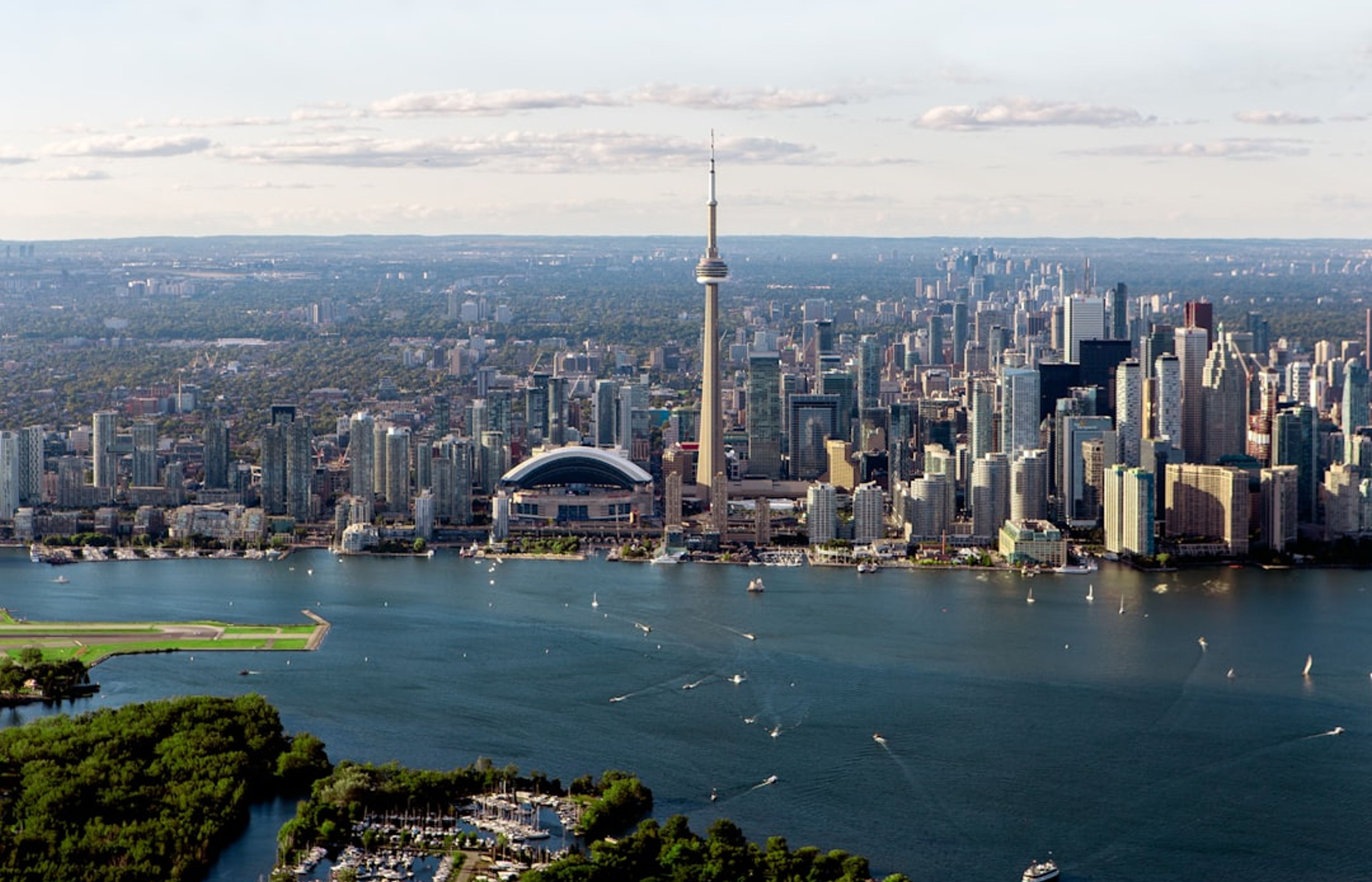 Entertainment District - The Heart of Downtown Toronto Hotels for World Cup 2026