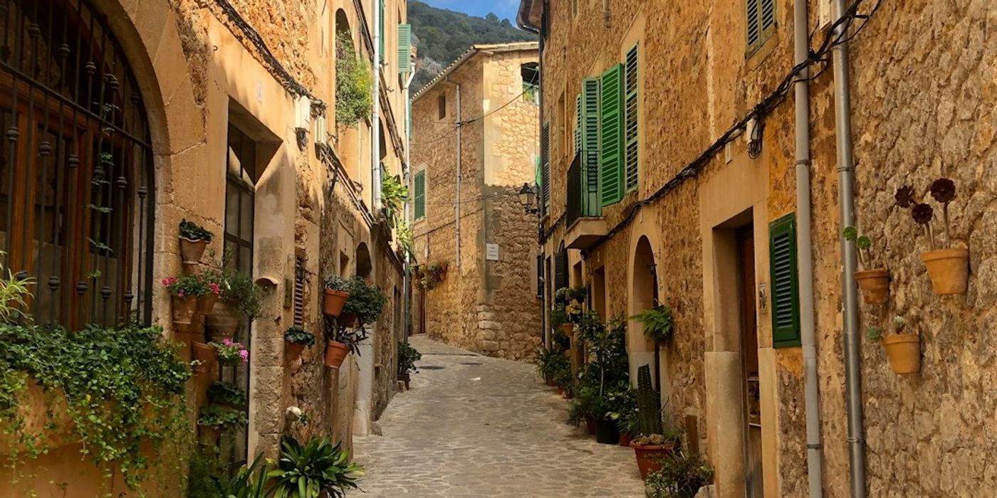 Hotels near Valldemossa
