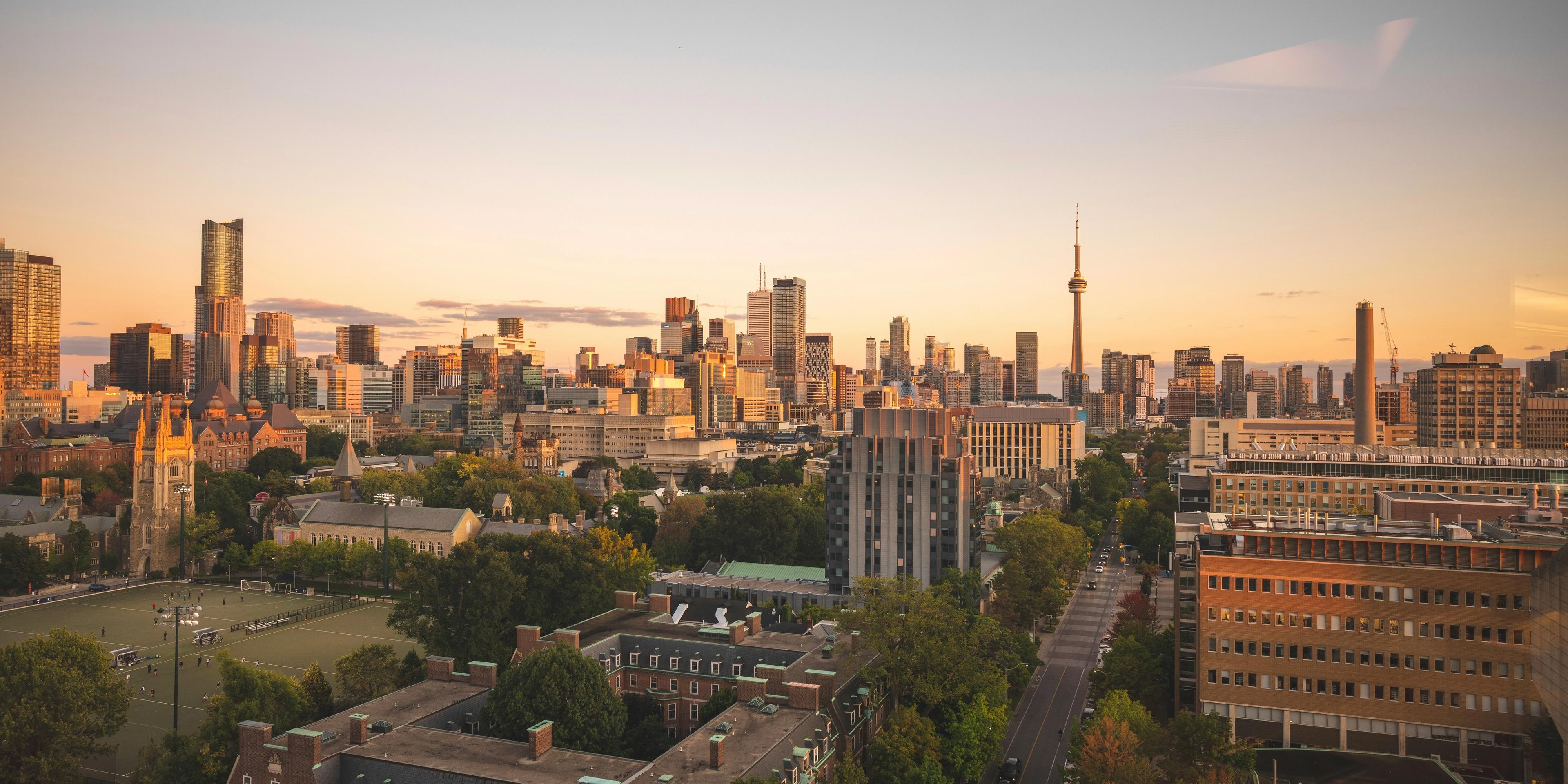Hotels near Financial District