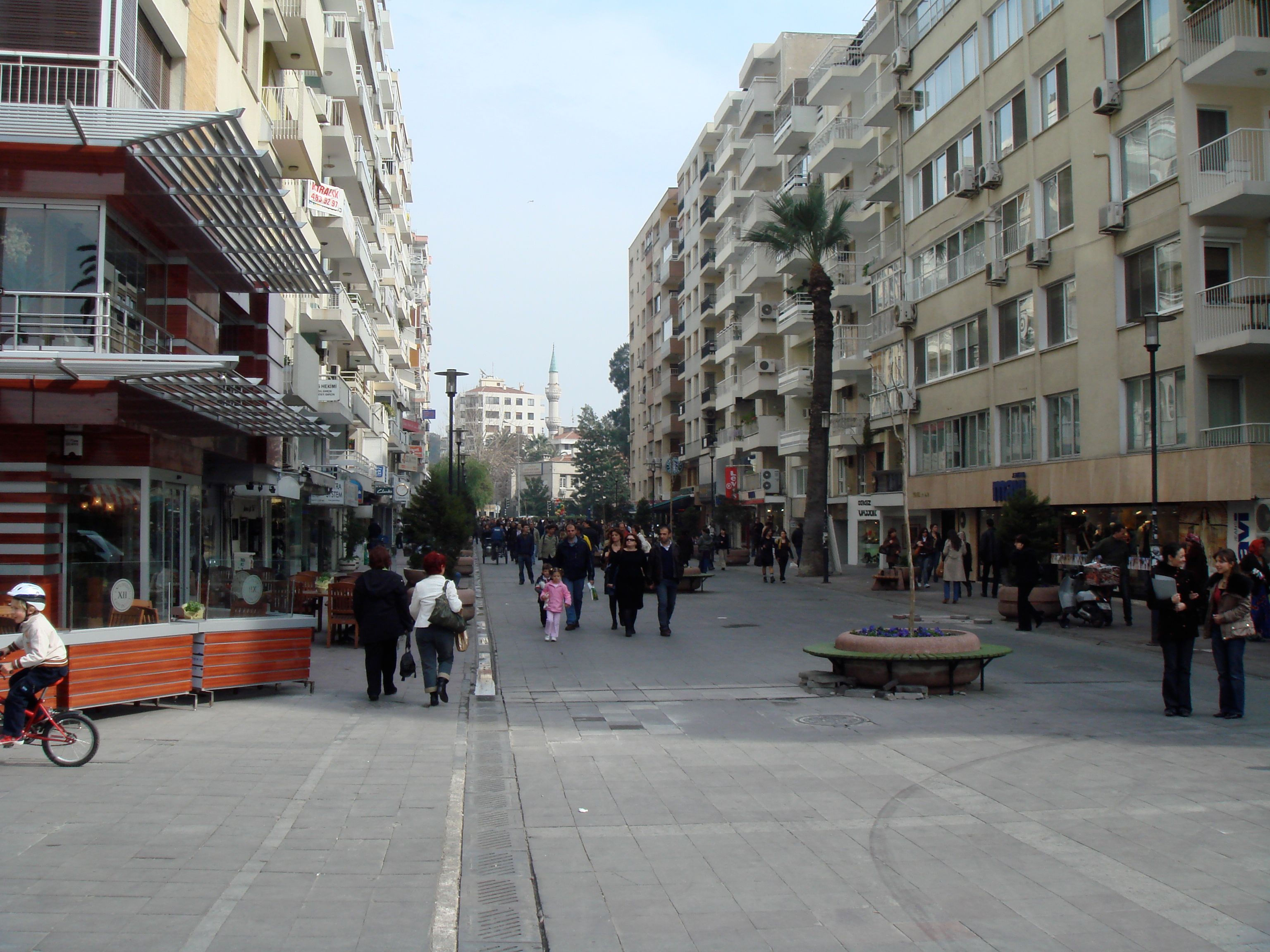 Alsancak Neighbourhood - Izmir's Bohemian Cafe Quarter