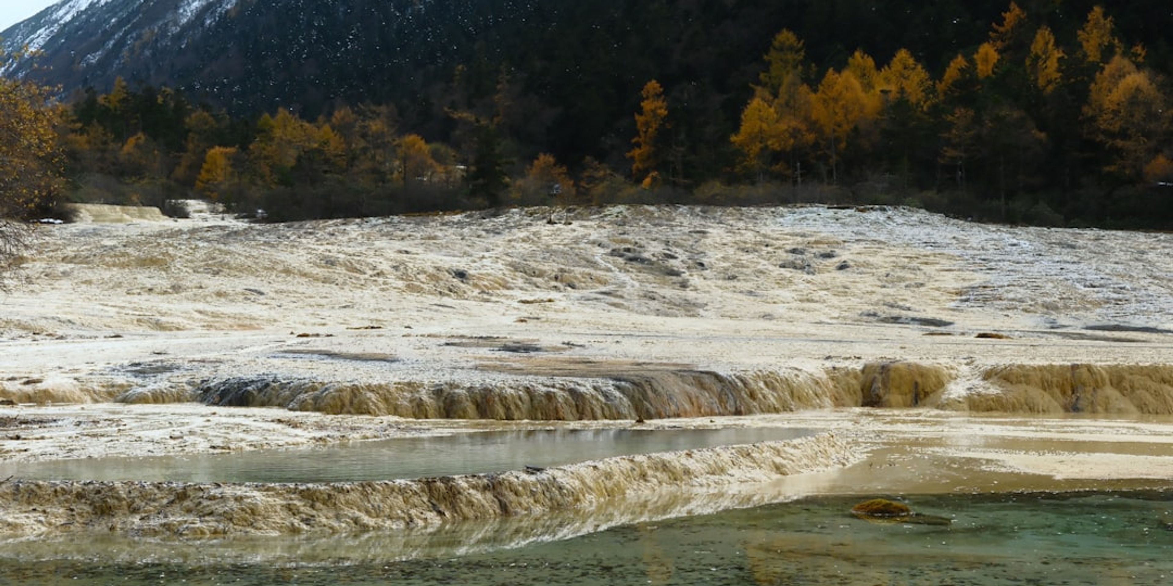 Hotels near Travertine Terraces