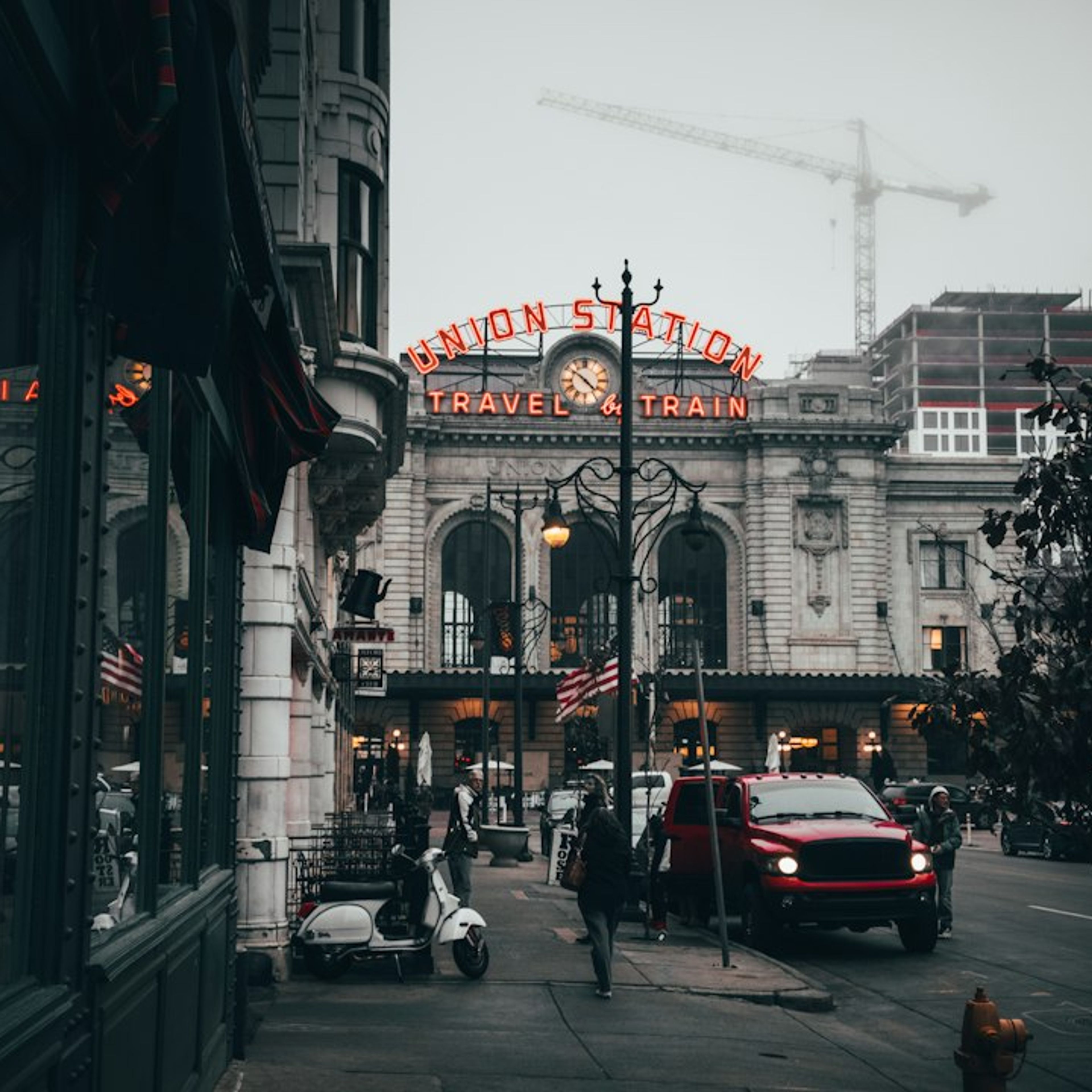 Denver in October: Weather, Fall Colours and Mountain Day Trips