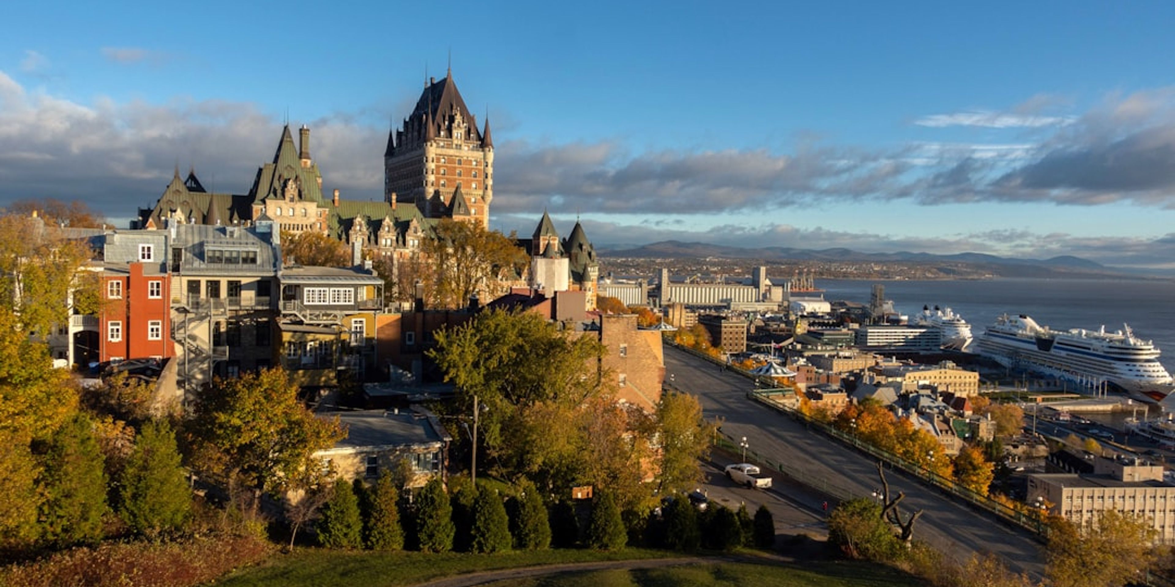 5 Best Fall Foliage Drives Near Quebec City