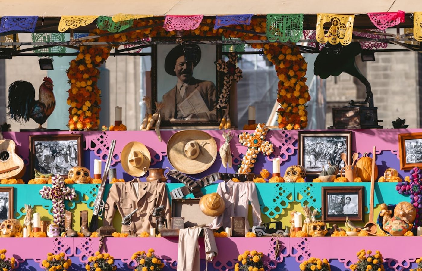 Desfile de Alebrijes Monumentales - The Parade That Opens Day of the Dead Season