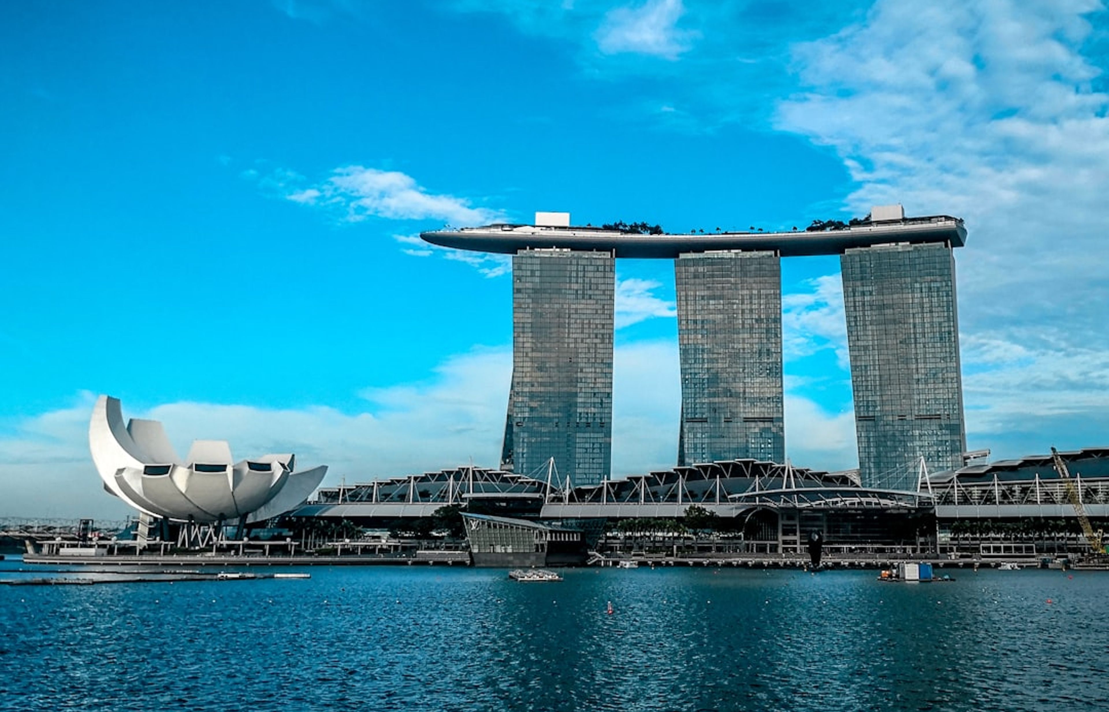 Marina Bay Sands - The Iconic Skyline Hotel