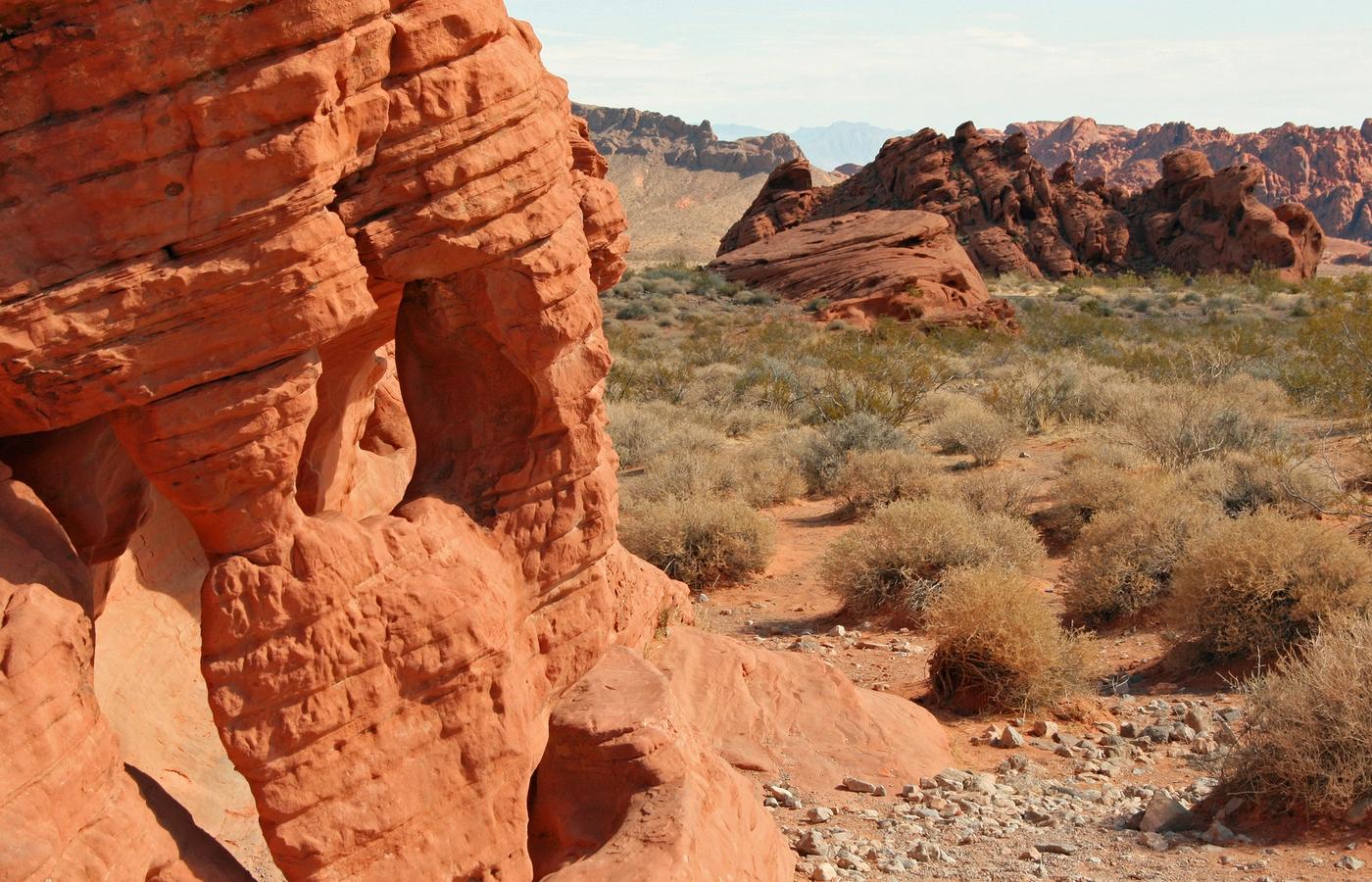 White Domes Trail - The Best True Slot Canyon Within Day-Trip Range