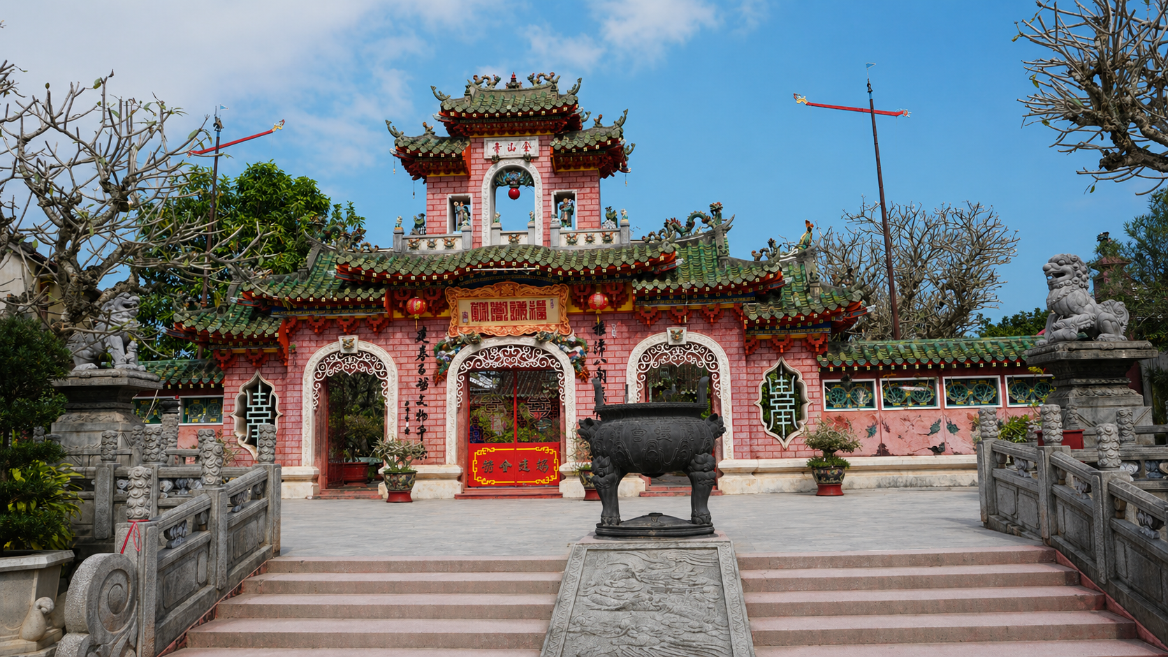Fukian Assembly Hall - The Grandest Chinese Temple in Town