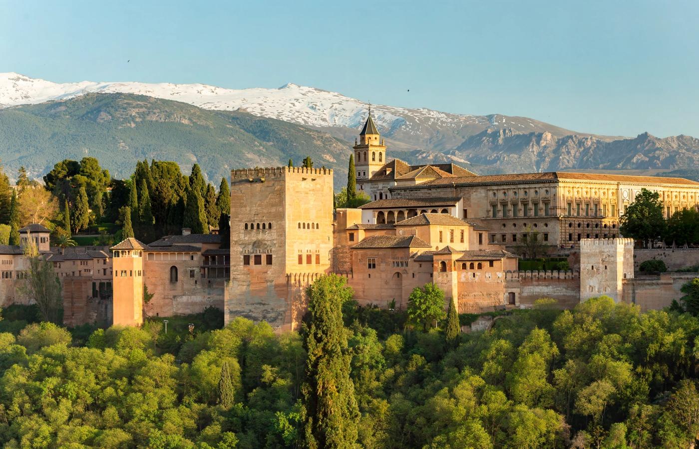 Mirador de San Nicolás - The Iconic Alhambra Viewpoint