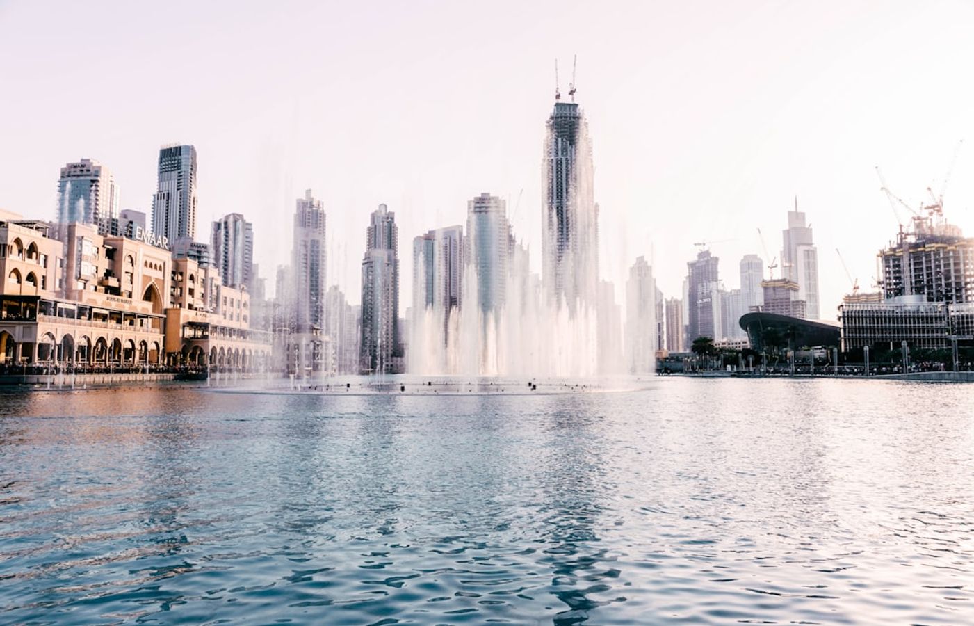 Dubai Fountain - The World's Largest Choreographed Fountain System