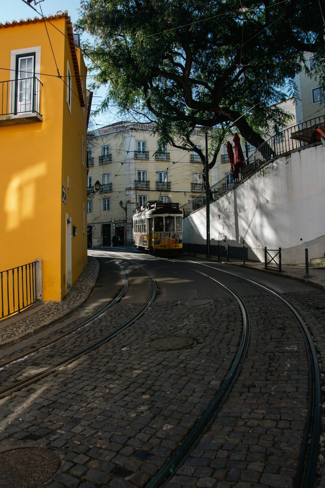 Santa Teresa and the Bondinho - The Hill Neighbourhood and Its Yellow Tram