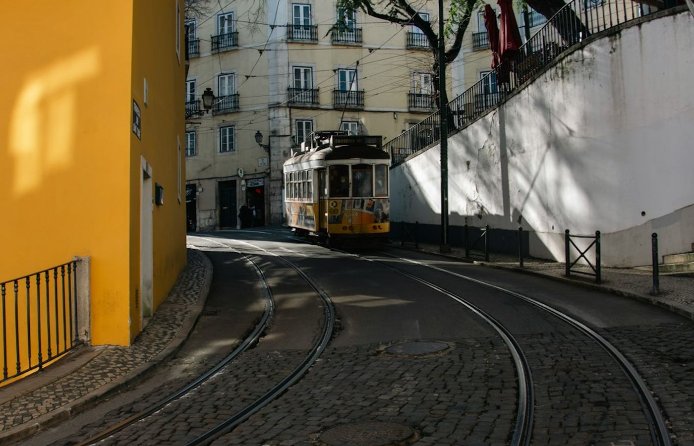 Santa Teresa and the Bondinho - The Hill Neighbourhood and Its Yellow Tram