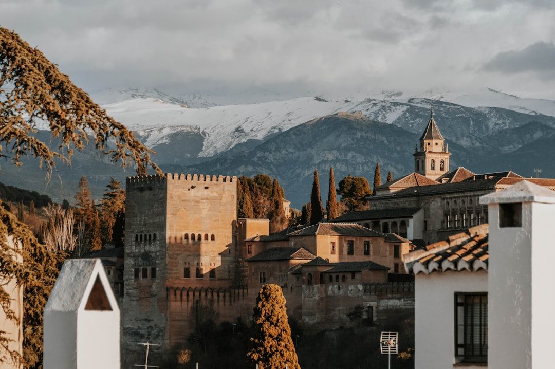 Granada Travel Guides