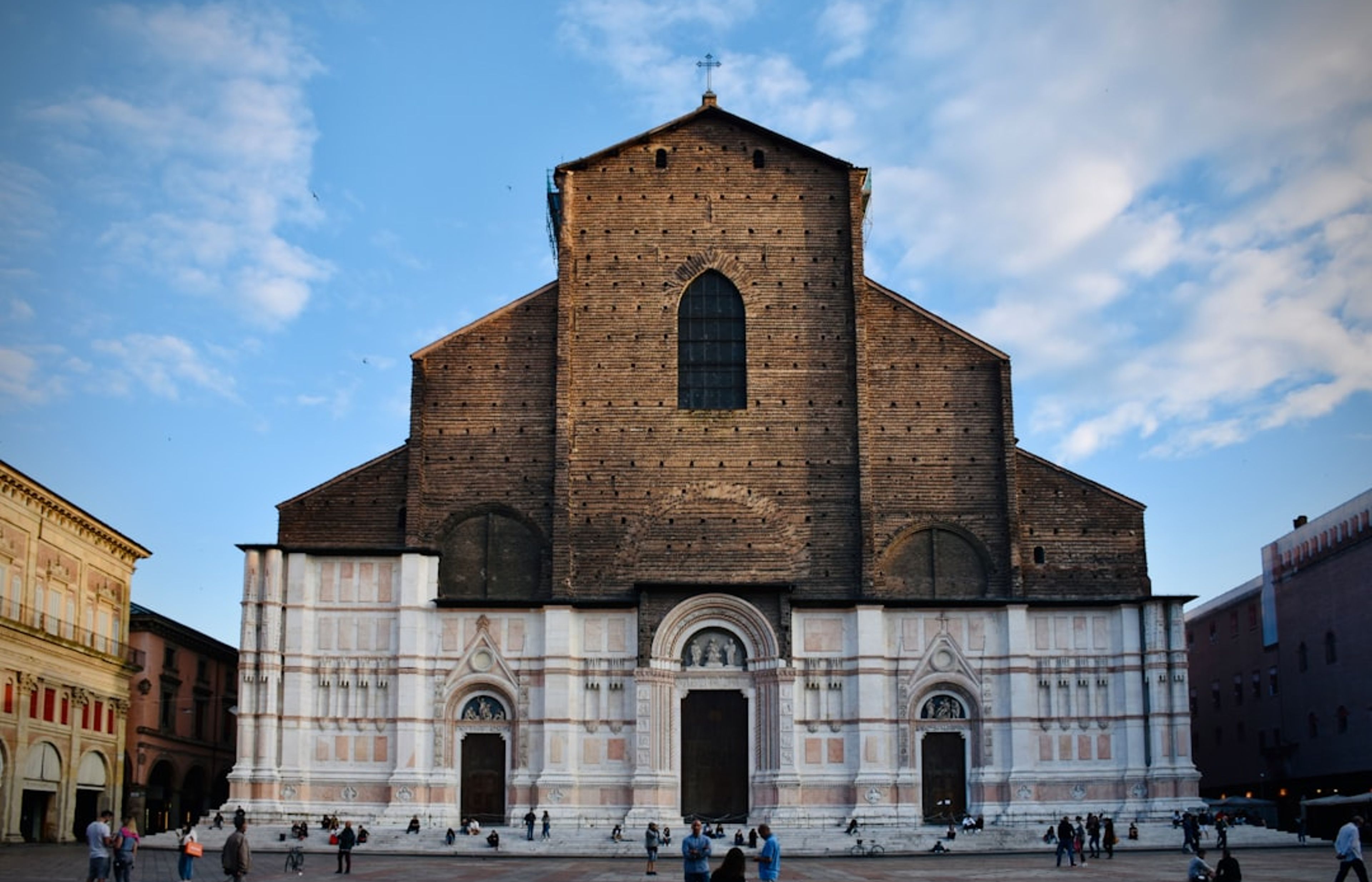 Piazza Maggiore - Bologna's Historic Central Square