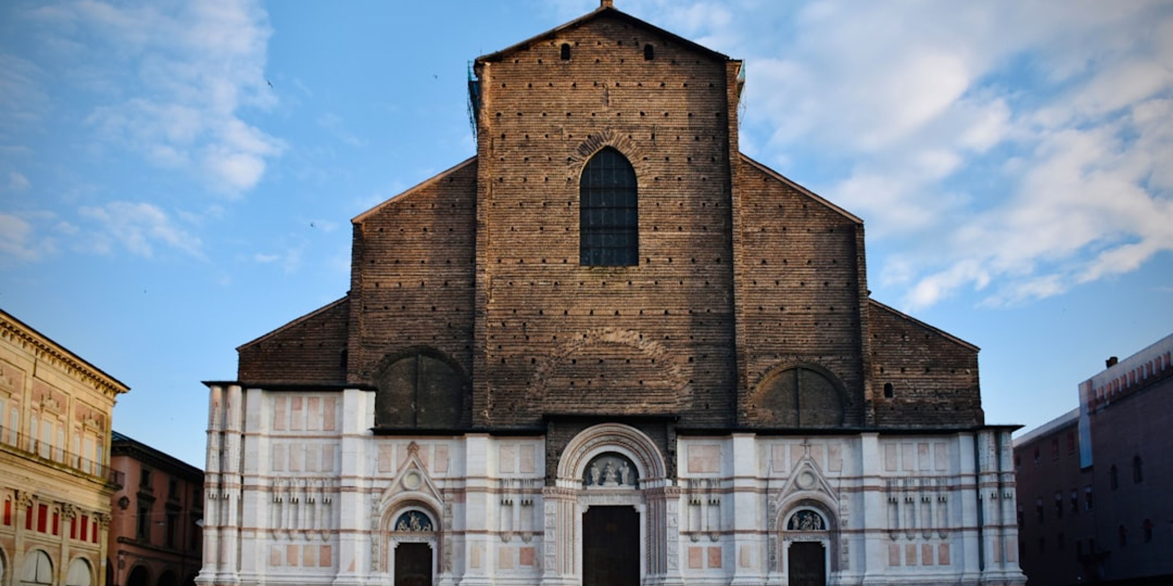 Hotels near Piazza Maggiore