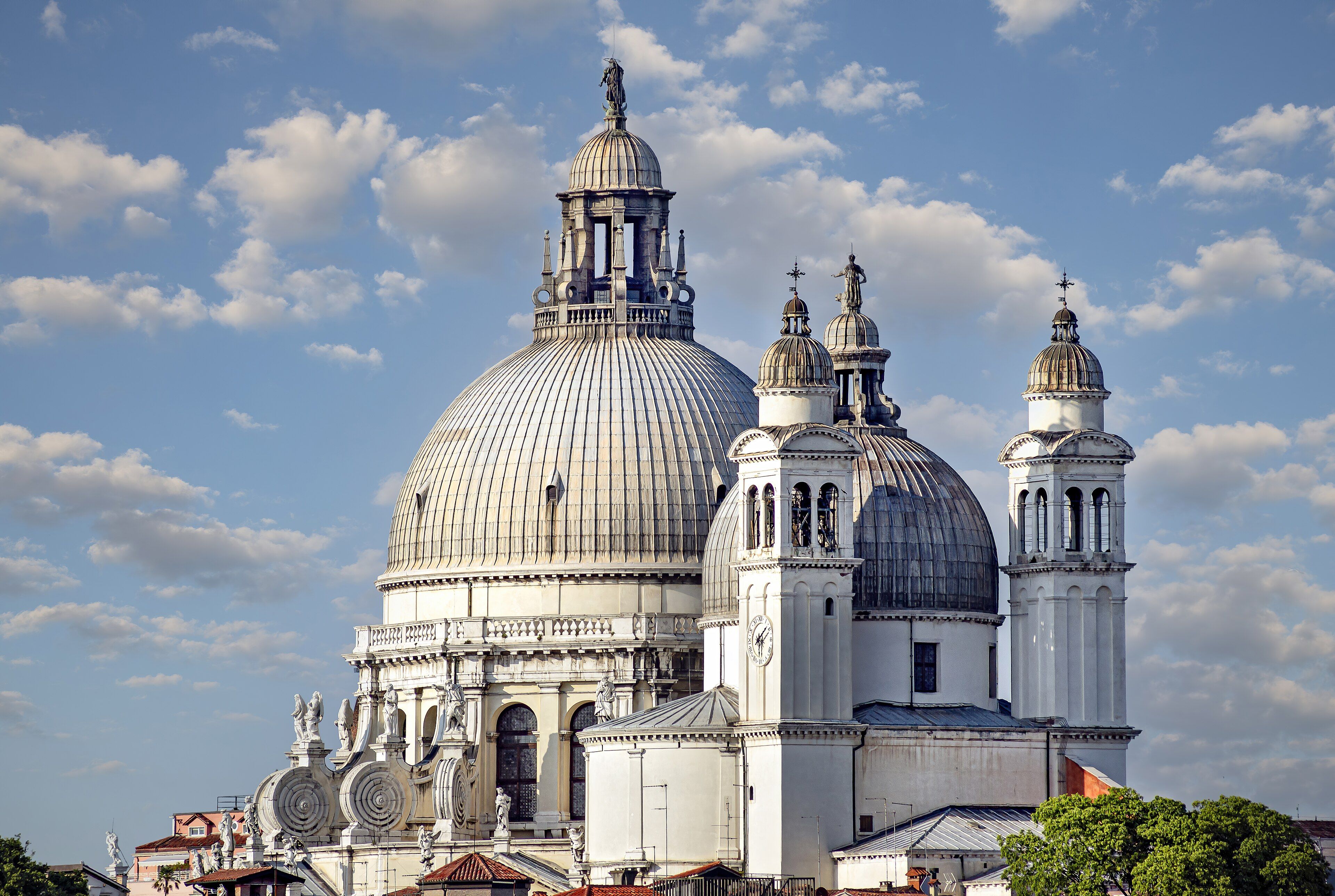 Santa Maria della Salute - Venice's Plague Church