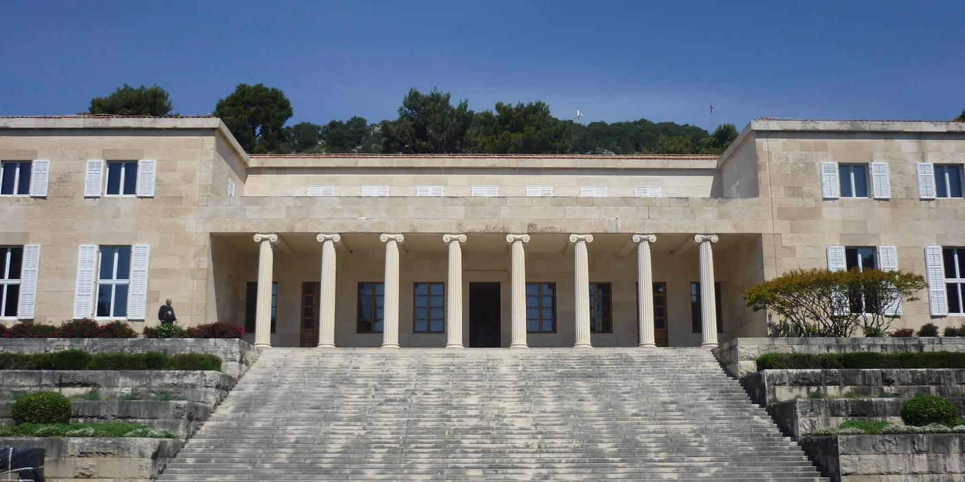 Hotels near Ivan Meštrović Gallery