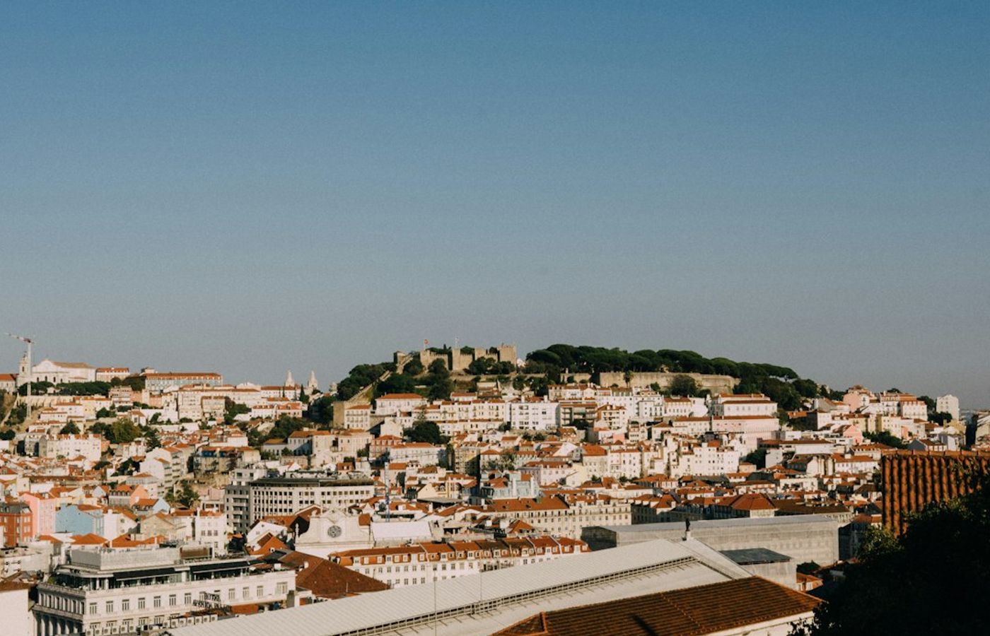 Alfama and Castelo de São Jorge - The Old City Without the Summer Crush