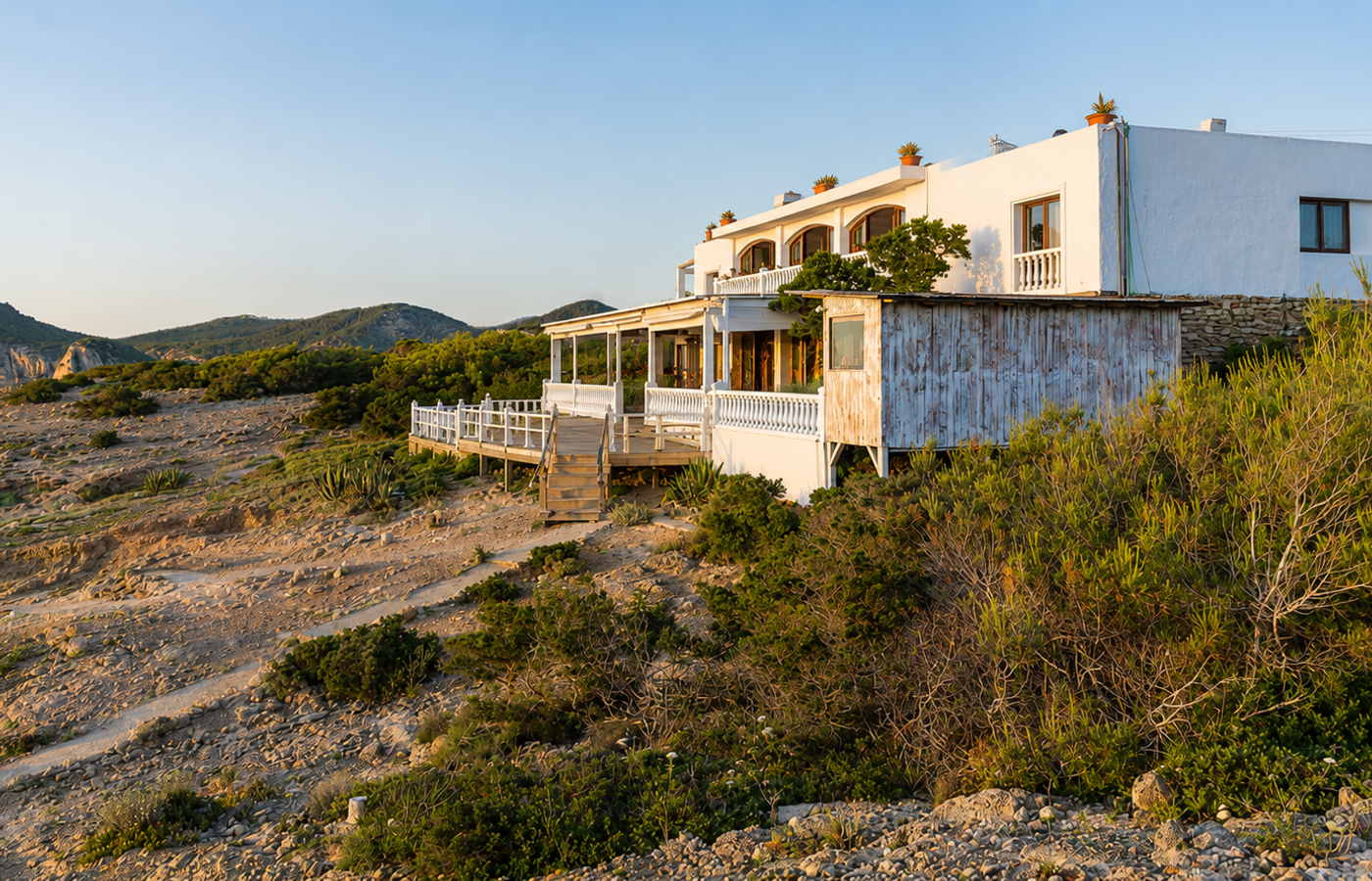 Hostal La Torre - The Locals' Chill-Out Sunset at Cap Negret