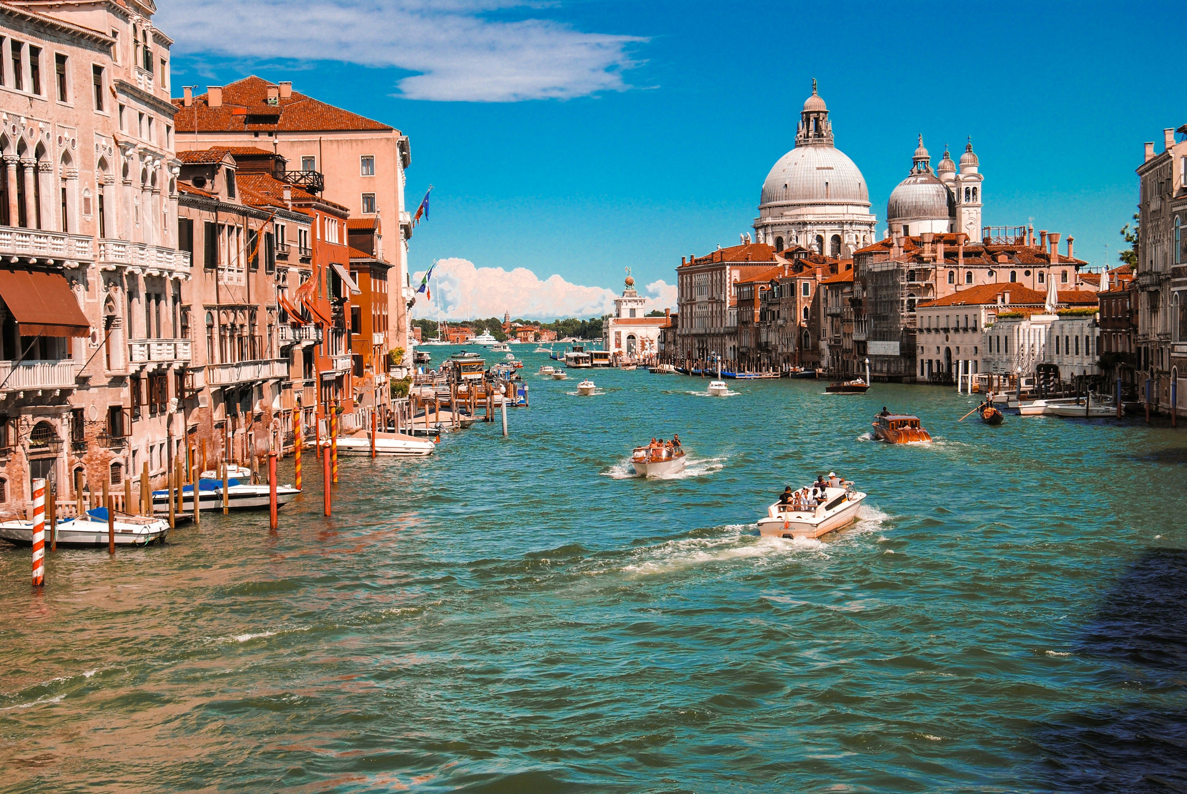 Italy Travel Guides