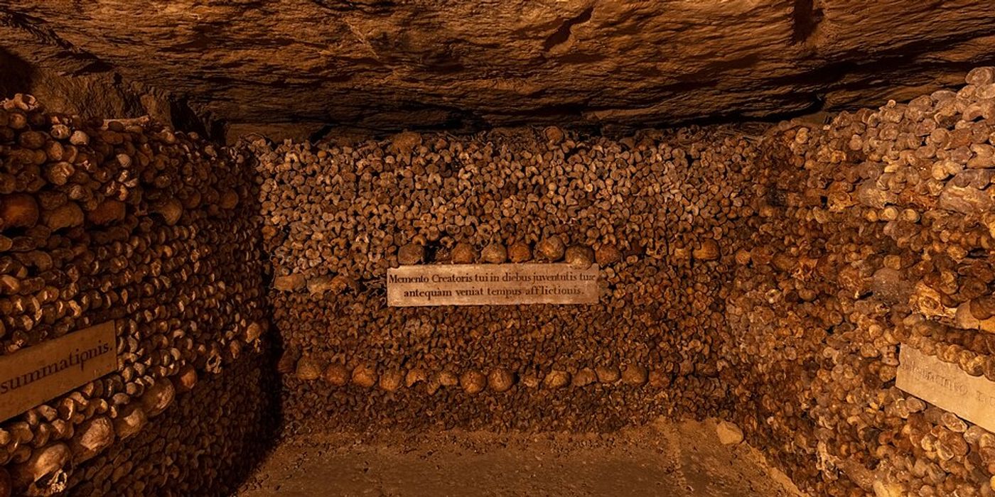 Hotels near Paris Catacombs