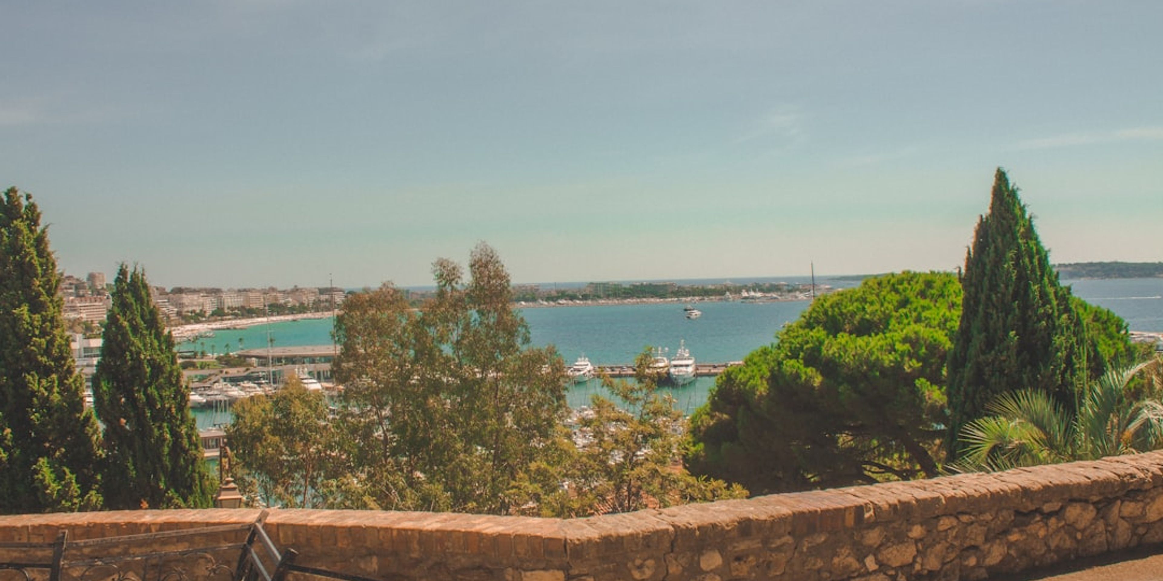 Hotels near Villa Domergue