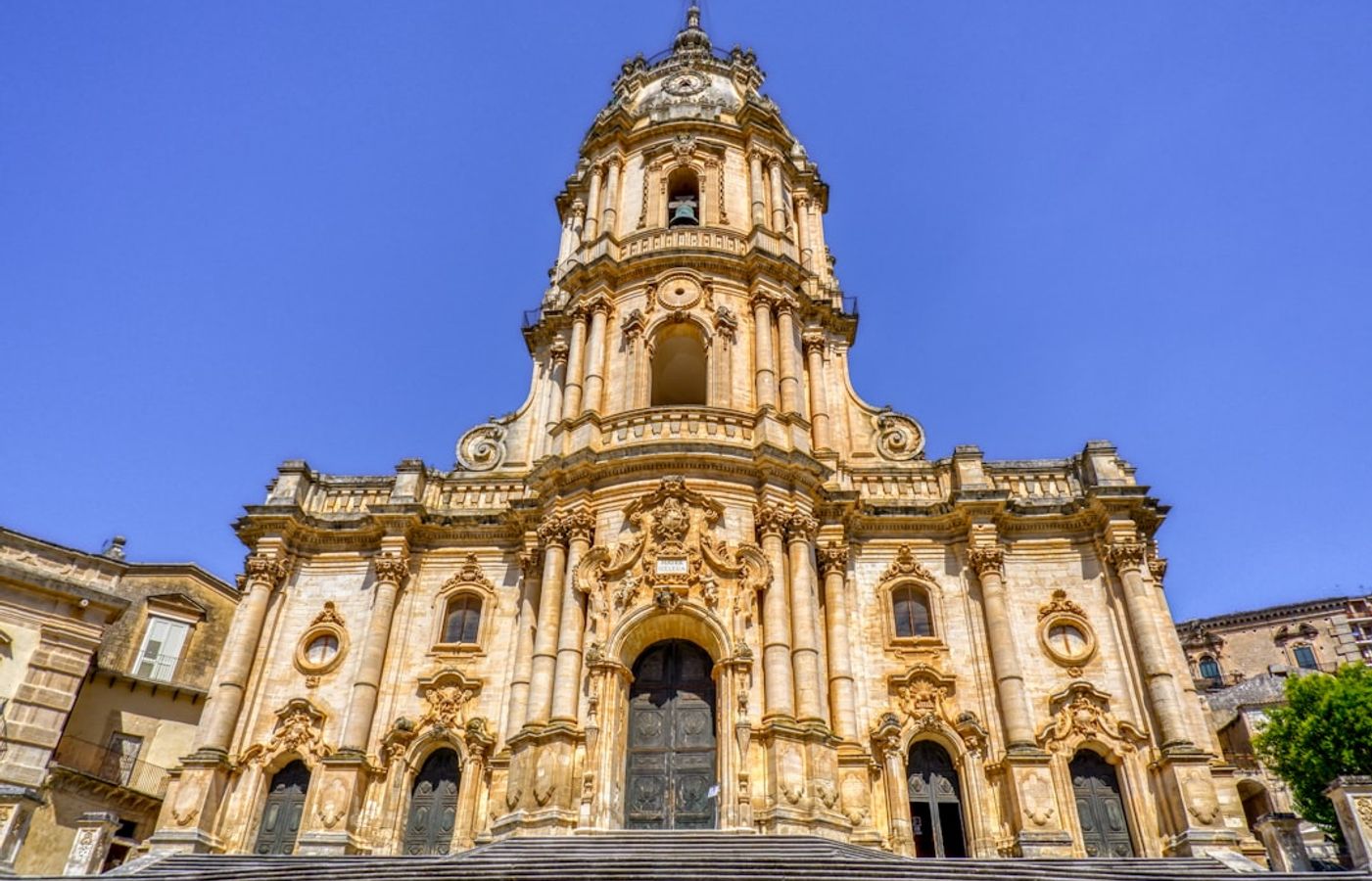 Noto - Late Baroque Showpiece of the Val di Noto