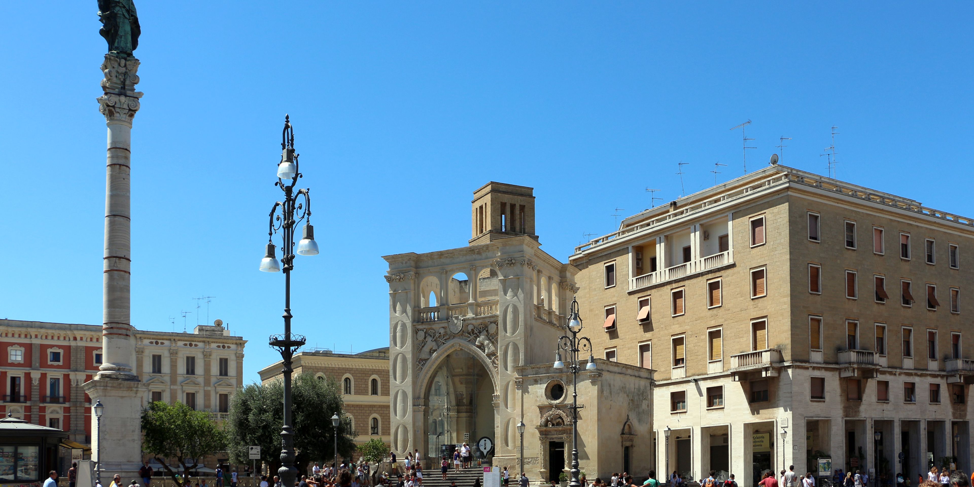 Hotels near Piazza Sant'Oronzo