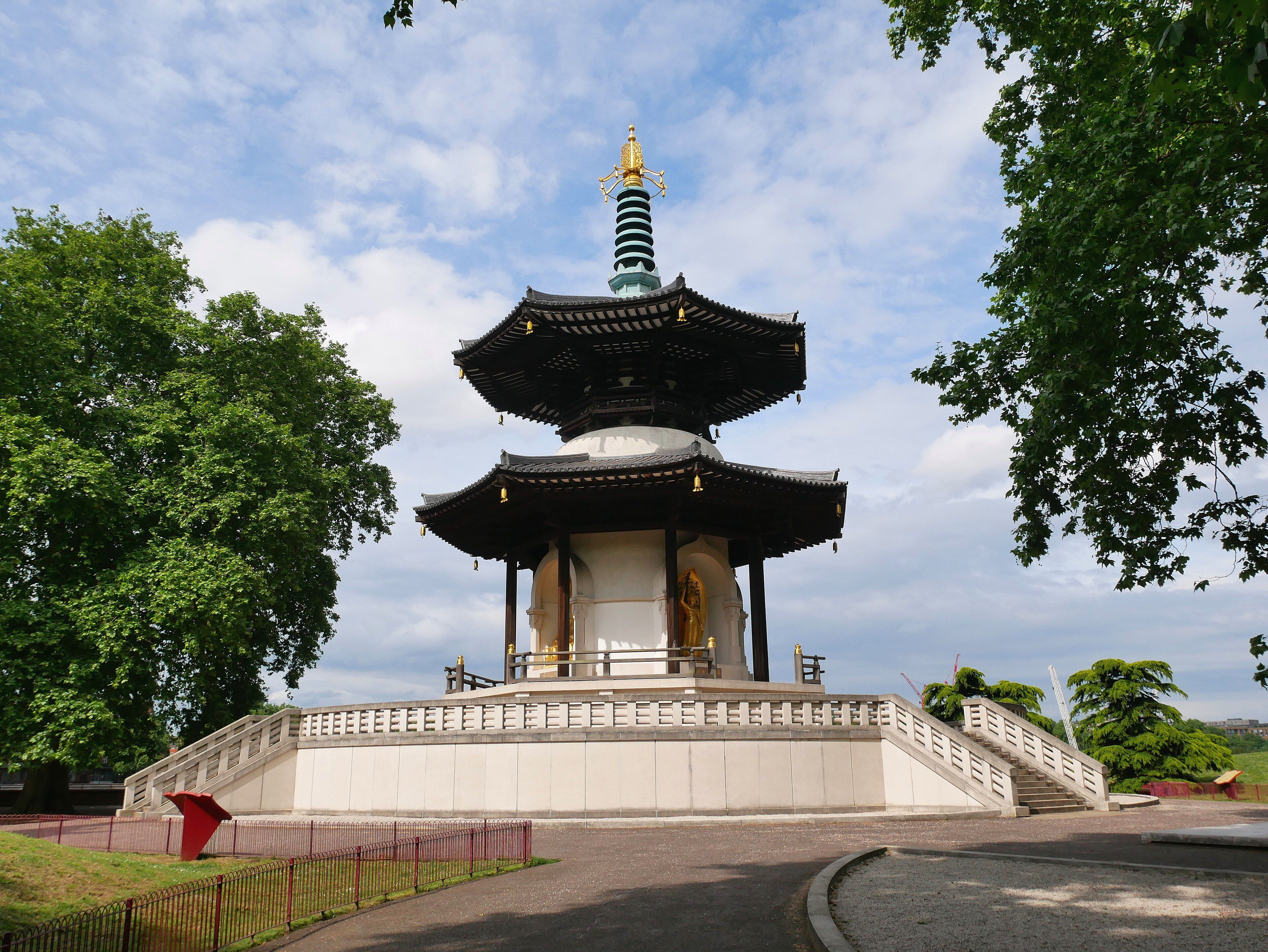 Battersea Park - The South London Rival That Sells Out Before Prices Land