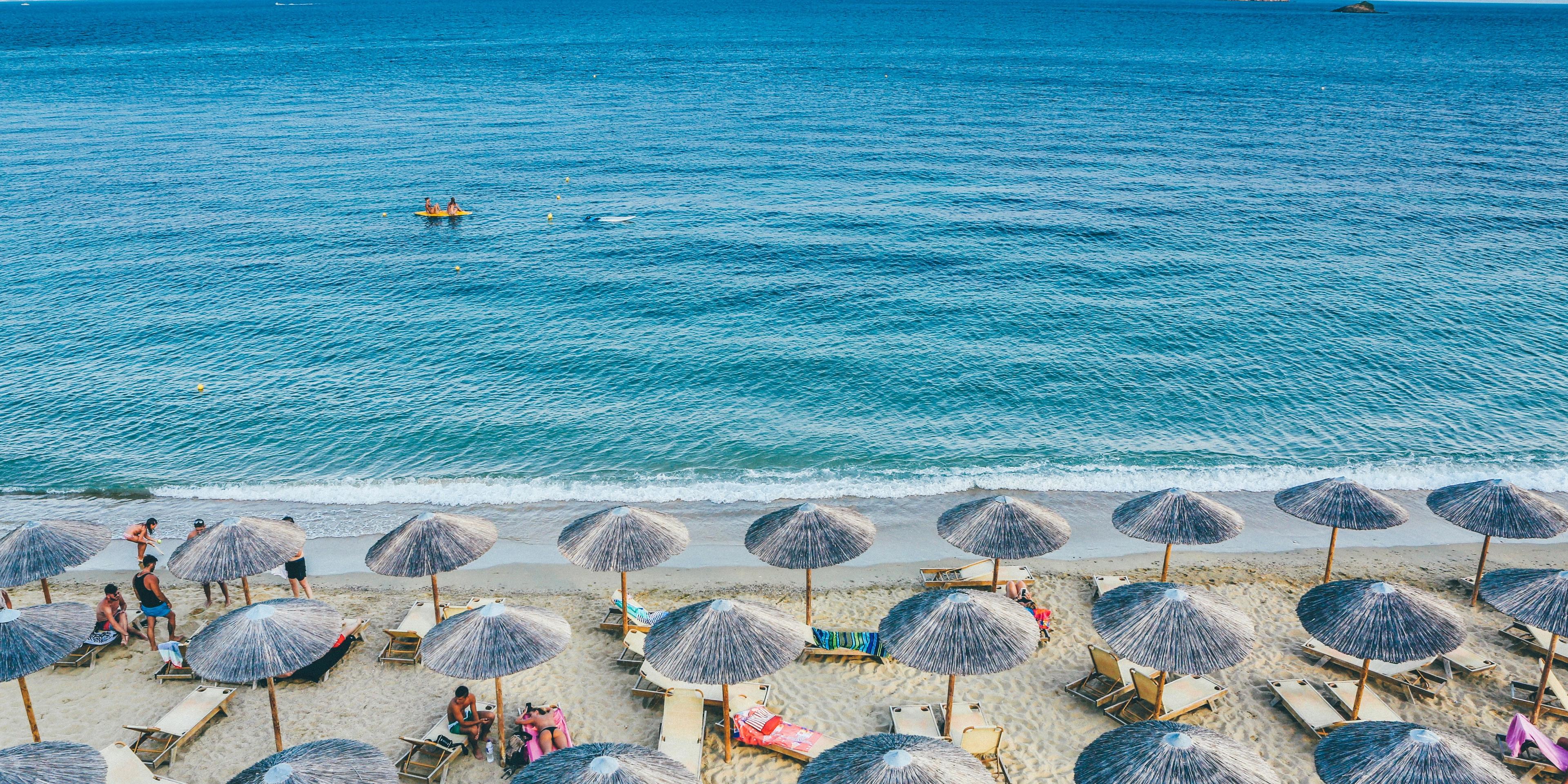 Hotels near Paradise Beach