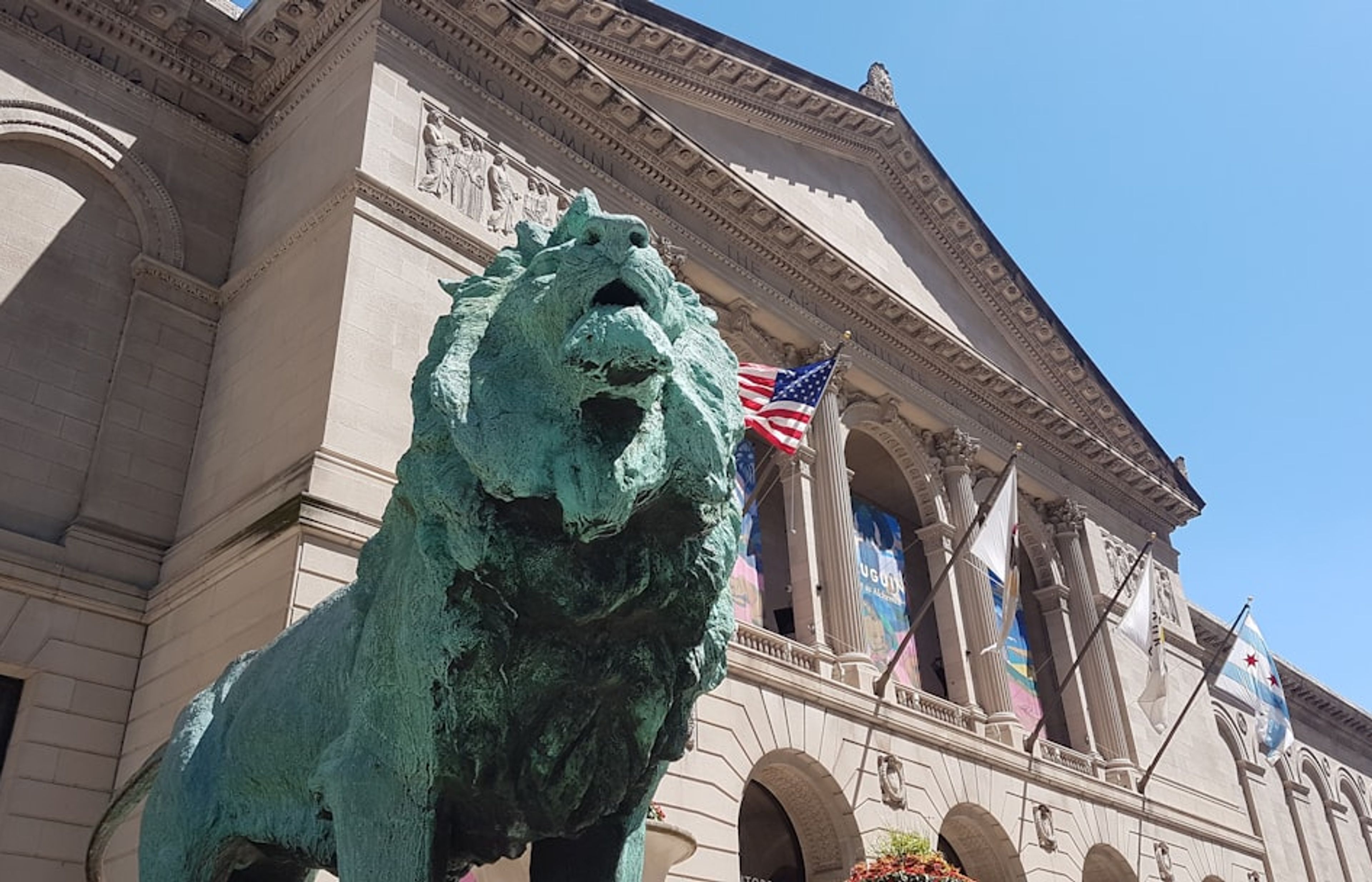 The Art Institute of Chicago - A World-Class Collection on Michigan Avenue