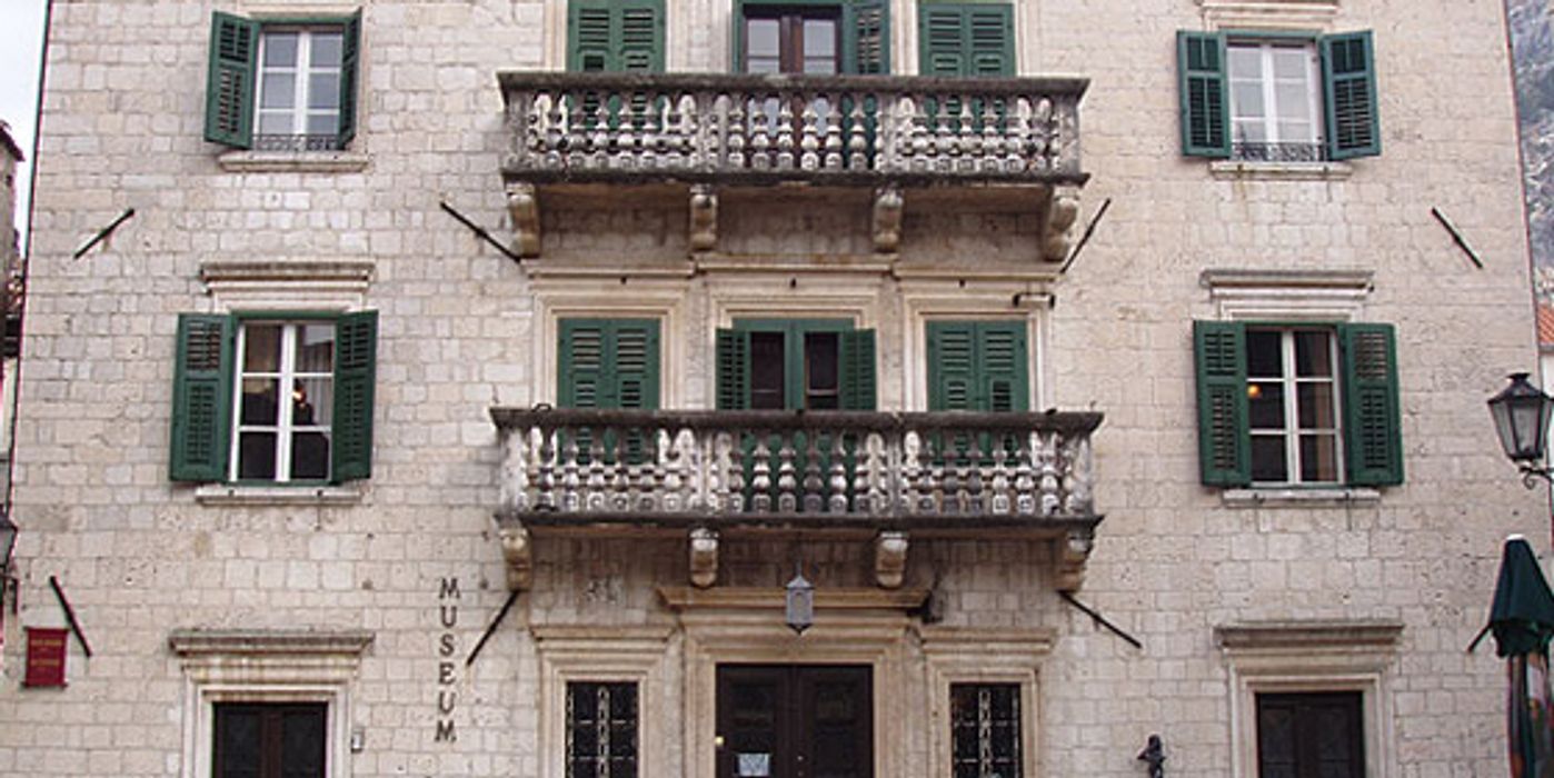 Hotels near Maritime Museum of Montenegro
