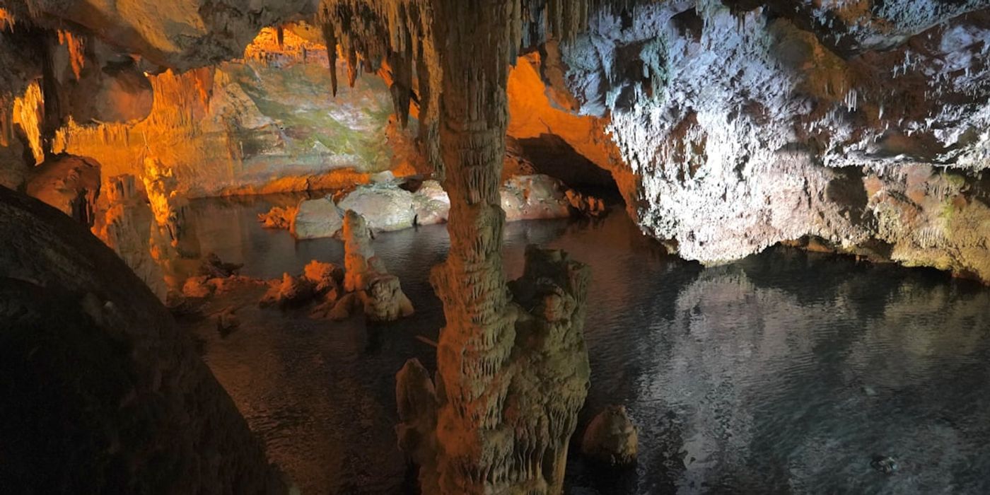 Hotels near Neptune's Grotto (Grotta di Nettuno)