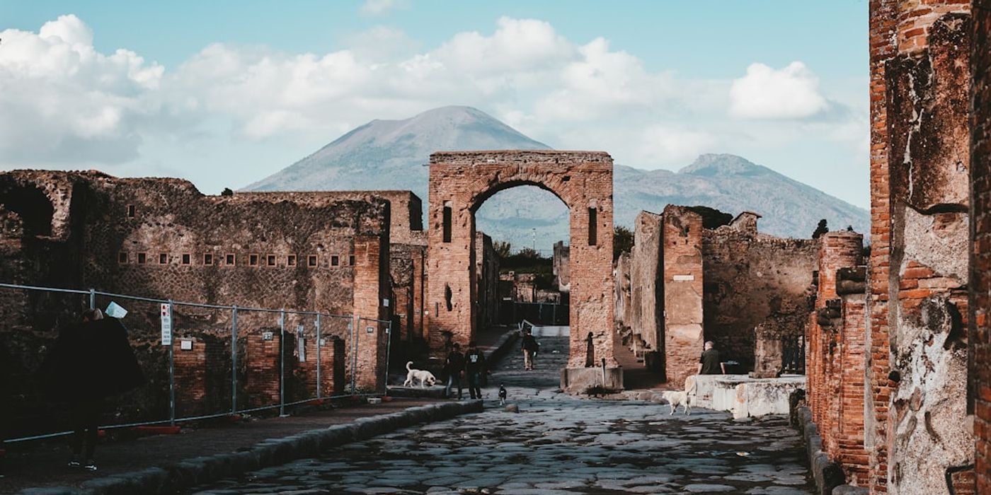 Hotels near Pompeii