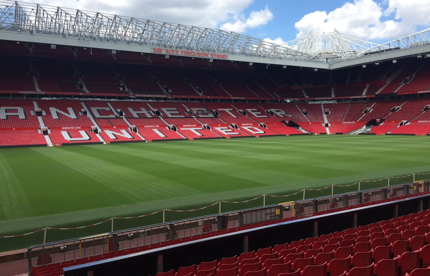 Old Trafford and the Etihad Stadium Tours - Two Sides of Manchester Football