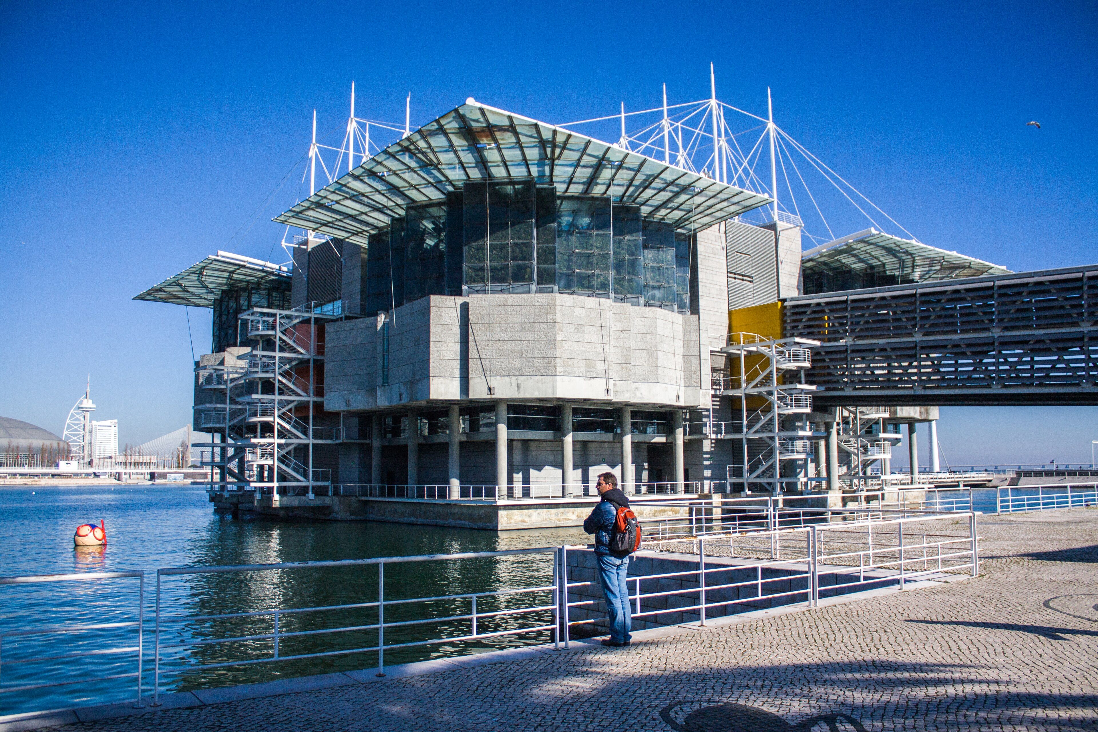 Oceanário de Lisboa - Parque das Nações When the Weather Turns