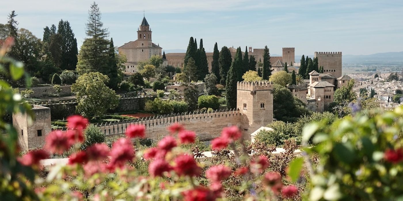 Hotels near Generalife Gardens