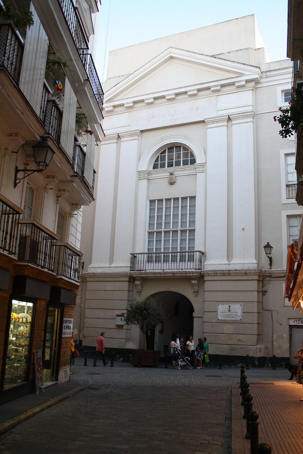 Barrio del Pópulo - The Medieval Old Quarter