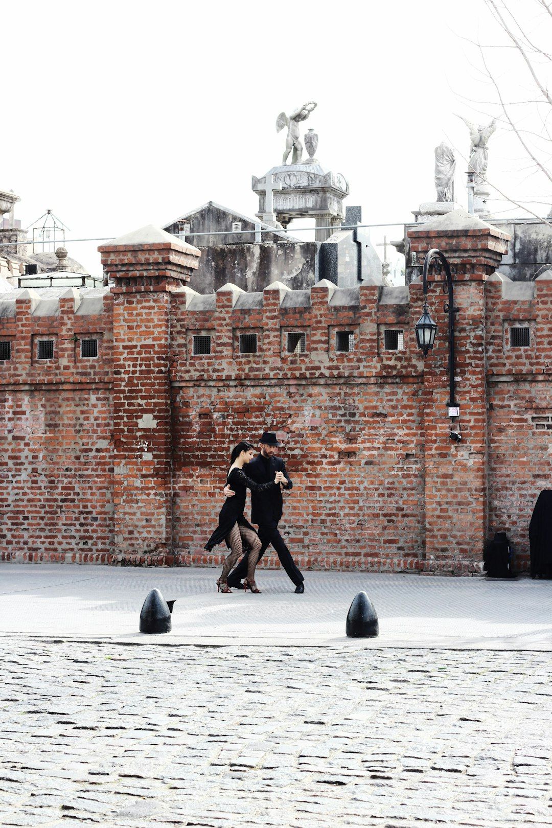 A Tango Show or Milonga - Seeing the Dance Properly