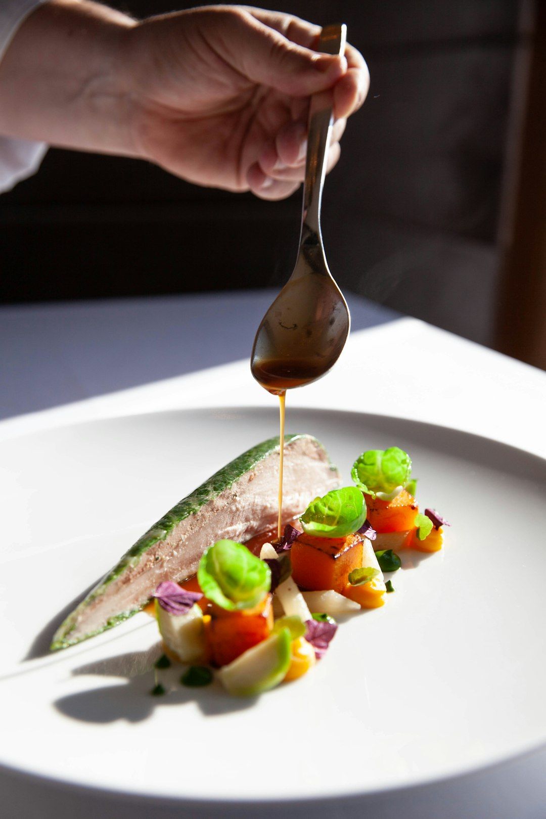 Tohru in der Schreiberei - Munich's Three-Star Table